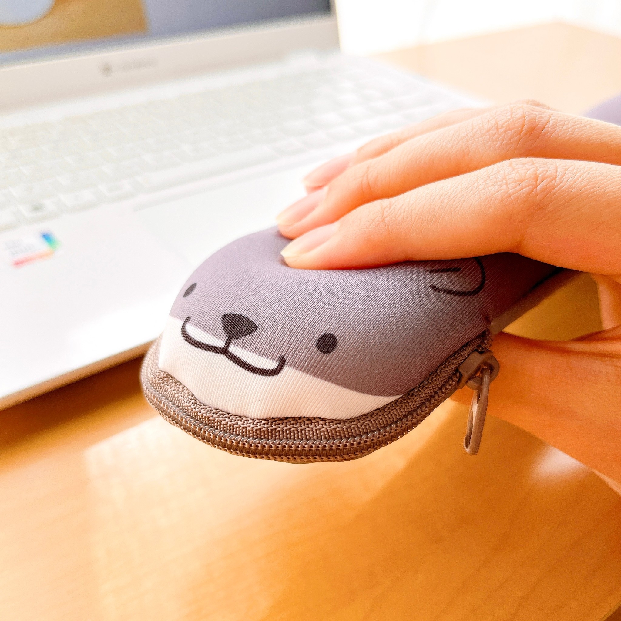 LOFT(ロフト)のオススメの便利グッズ「リララペンケース カワウソ」