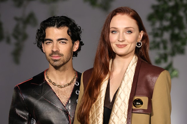 Sophie Turner's Engagement Ring  The Jonas Sisters' Jewels: How