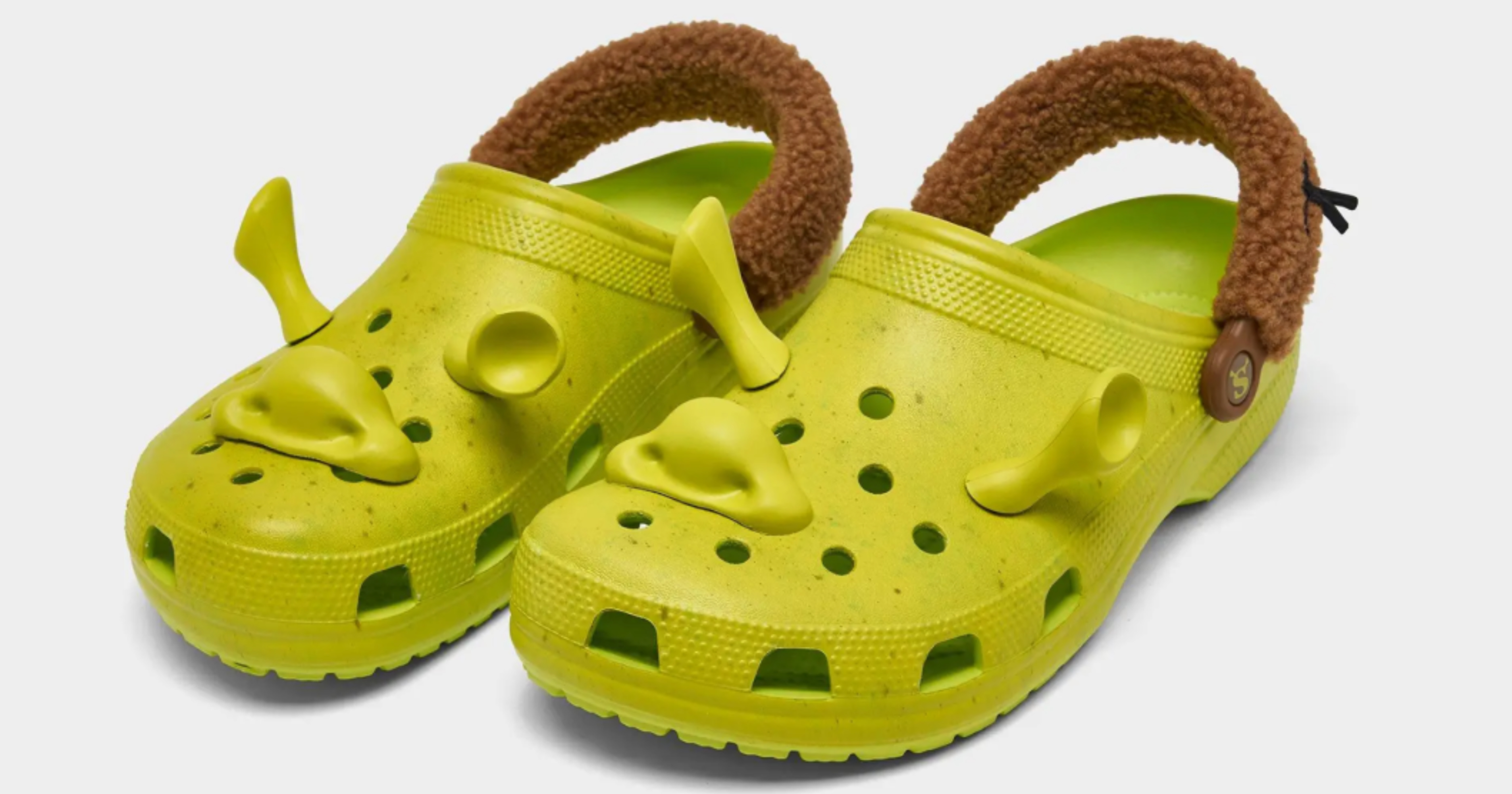 Here's an official look at the Shrek x crocs classic clog, coming soon.  Thoughts ? 🟢