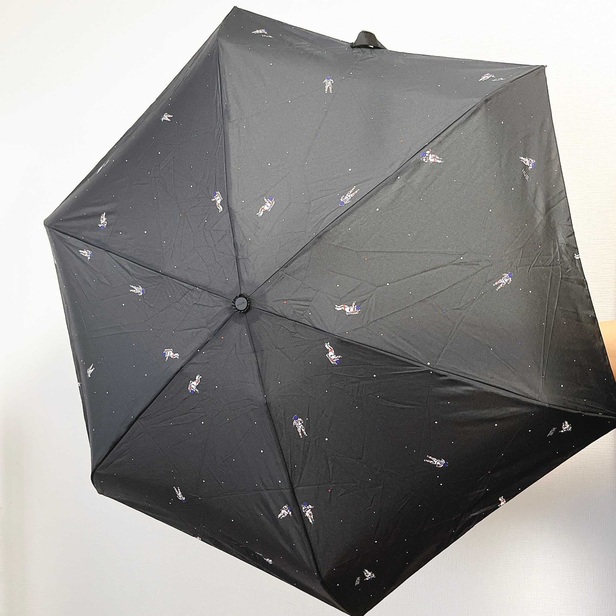 LOFT（ロフト）のオススメの雑貨「晴雨兼用折りたたみ傘 スマートデュオ フリー アストロノーツ ハス」