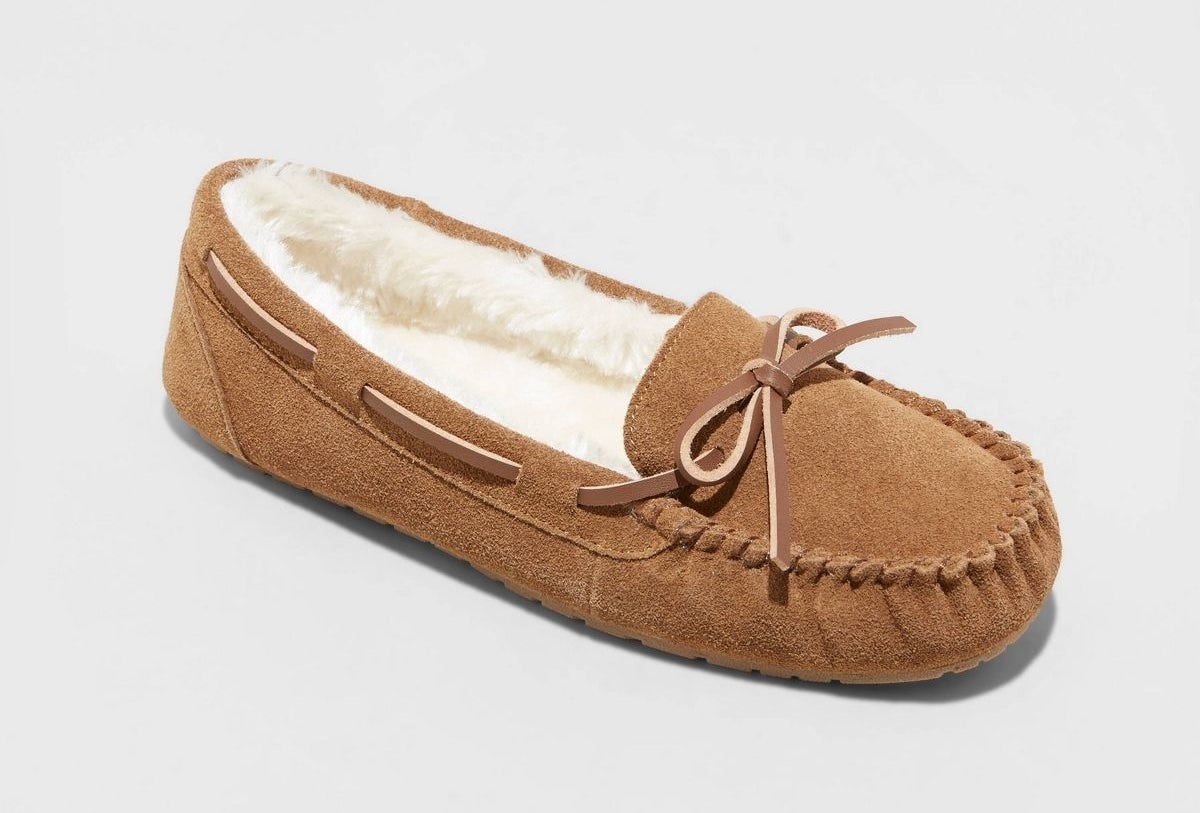 The slipper in a chestnut color