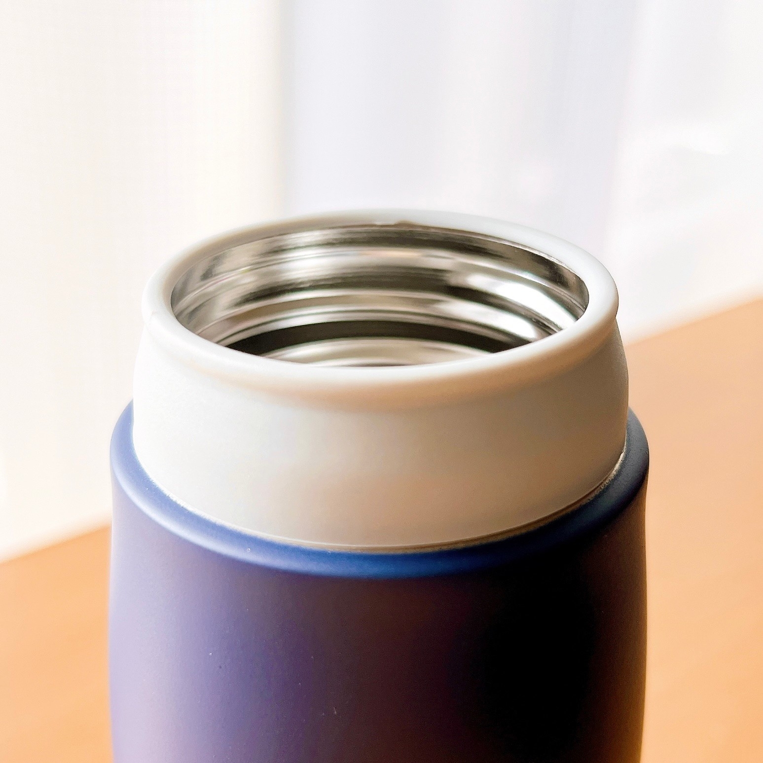 Francfranc（フランフラン）の「マット ステンレスボトル 350ML ネイビー」