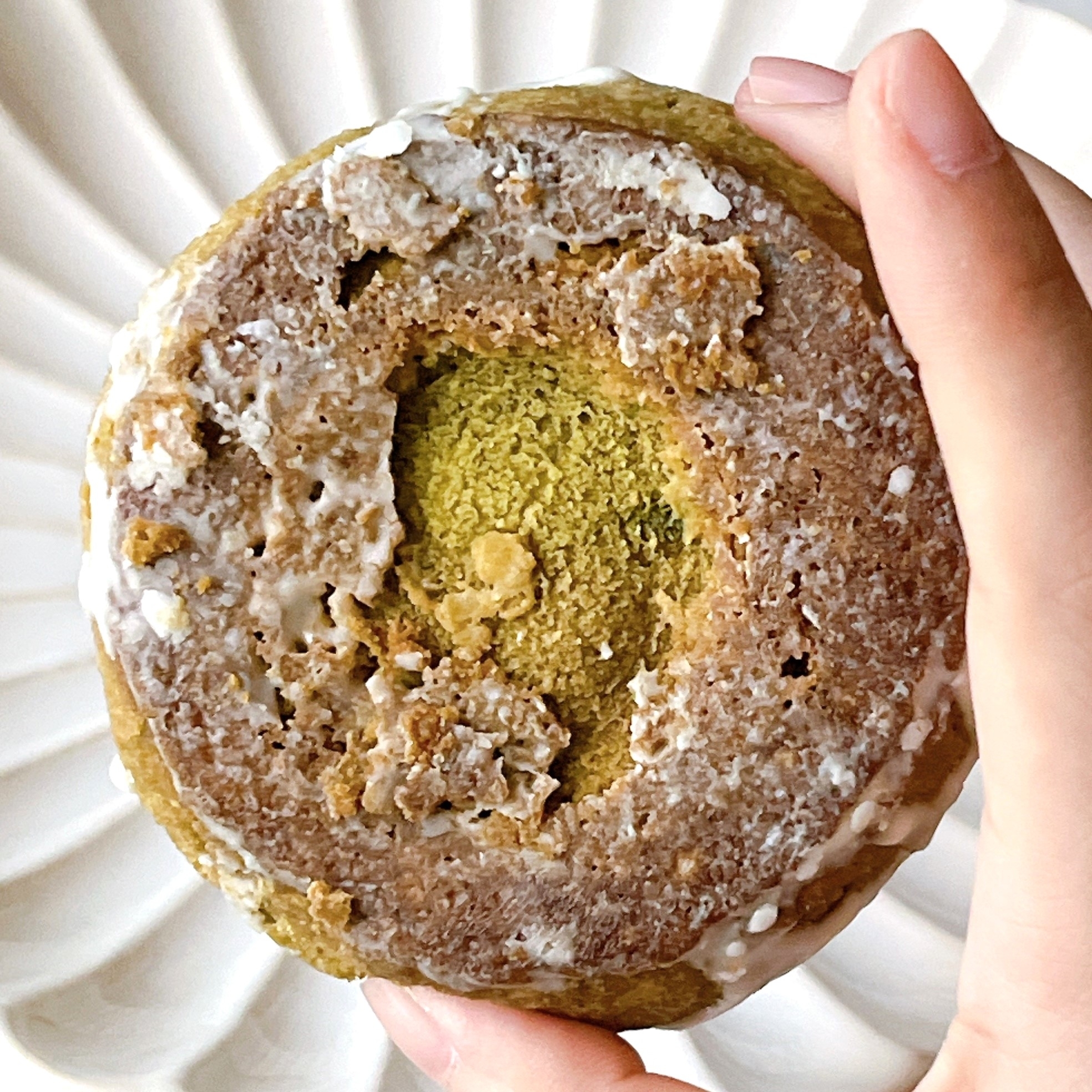 ローソンのオススメの商品「お抹茶クッキーシュー（抹茶ラテ風）」