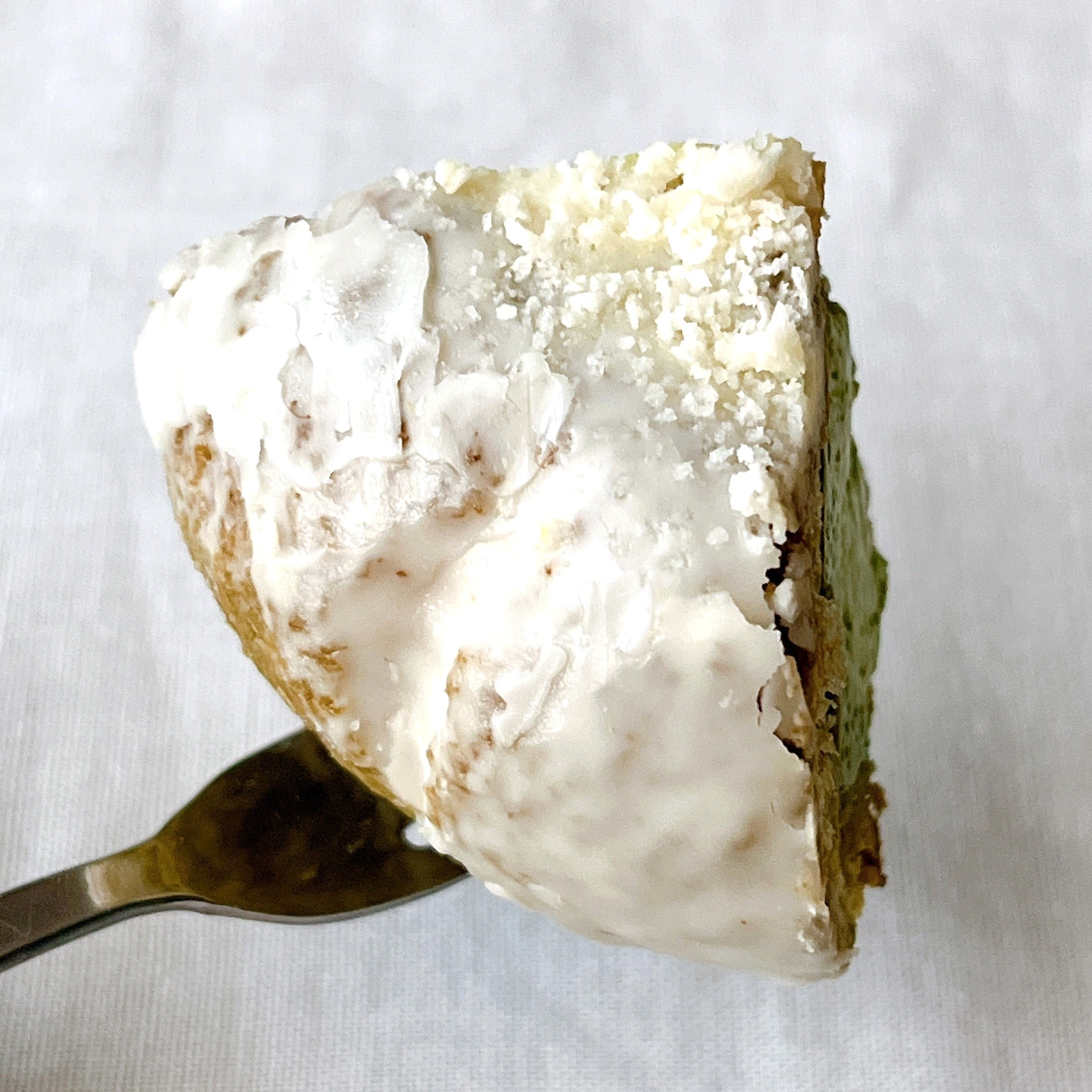 ローソンのオススメの商品「お抹茶クッキーシュー（抹茶ラテ風）」