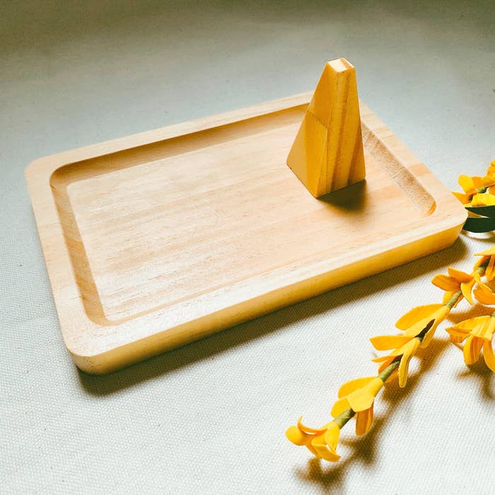 3coins（スリーコインズ）のおすすめの雑貨「【ぐっすり眠る】小物トレー」