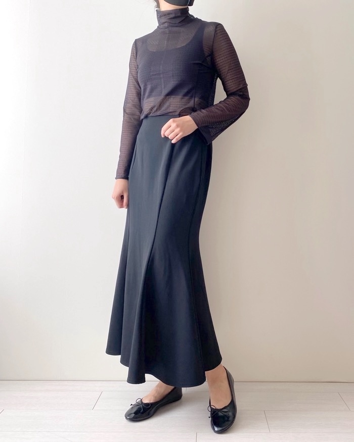 ユニクロ（ユニクロ）×Mameコラボのおすすめアイテム「メッシュハイネックT（長袖）」