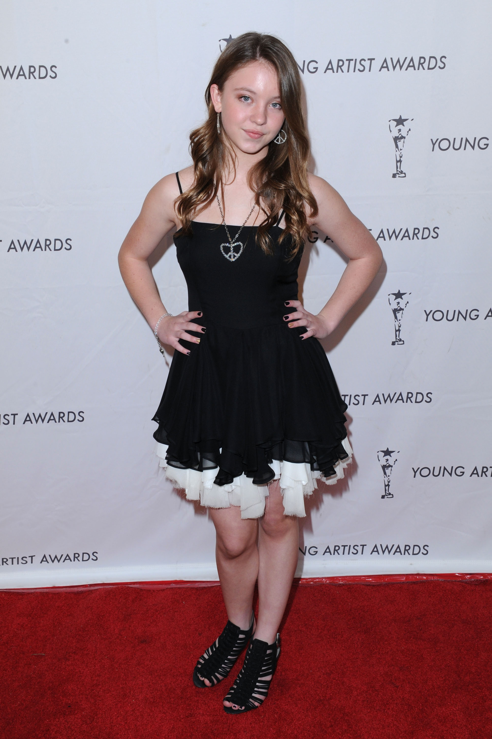 Sydney Sweeney at a red carpet event when she was younger