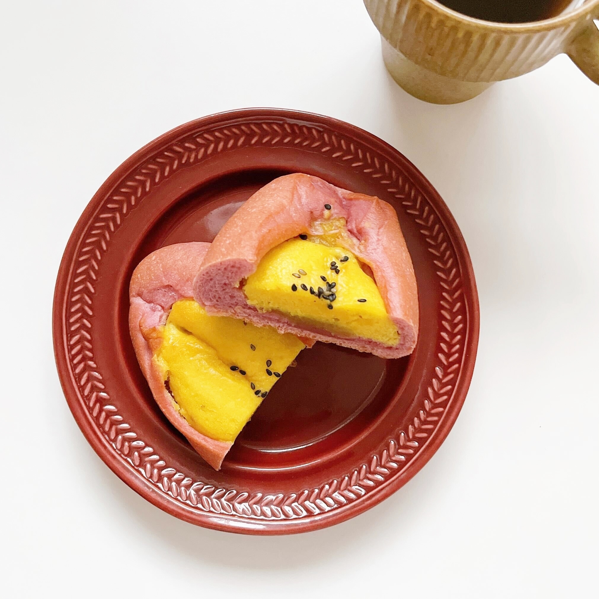 FamilyMart(ファミリーマート)のオススメの新商品「おいものパン」