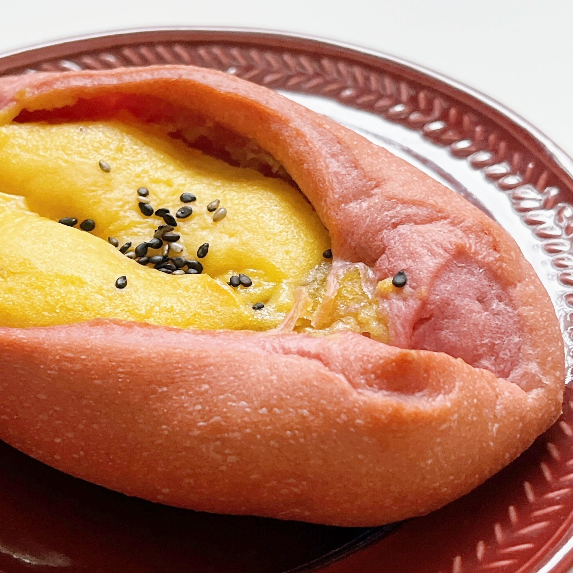 FamilyMart(ファミリーマート)のオススメの新商品「おいものパン」