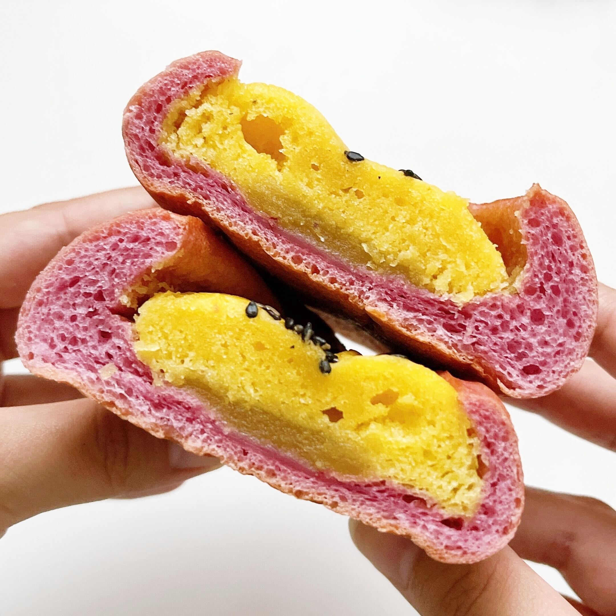 FamilyMart(ファミリーマート)のオススメの新商品「おいものパン」