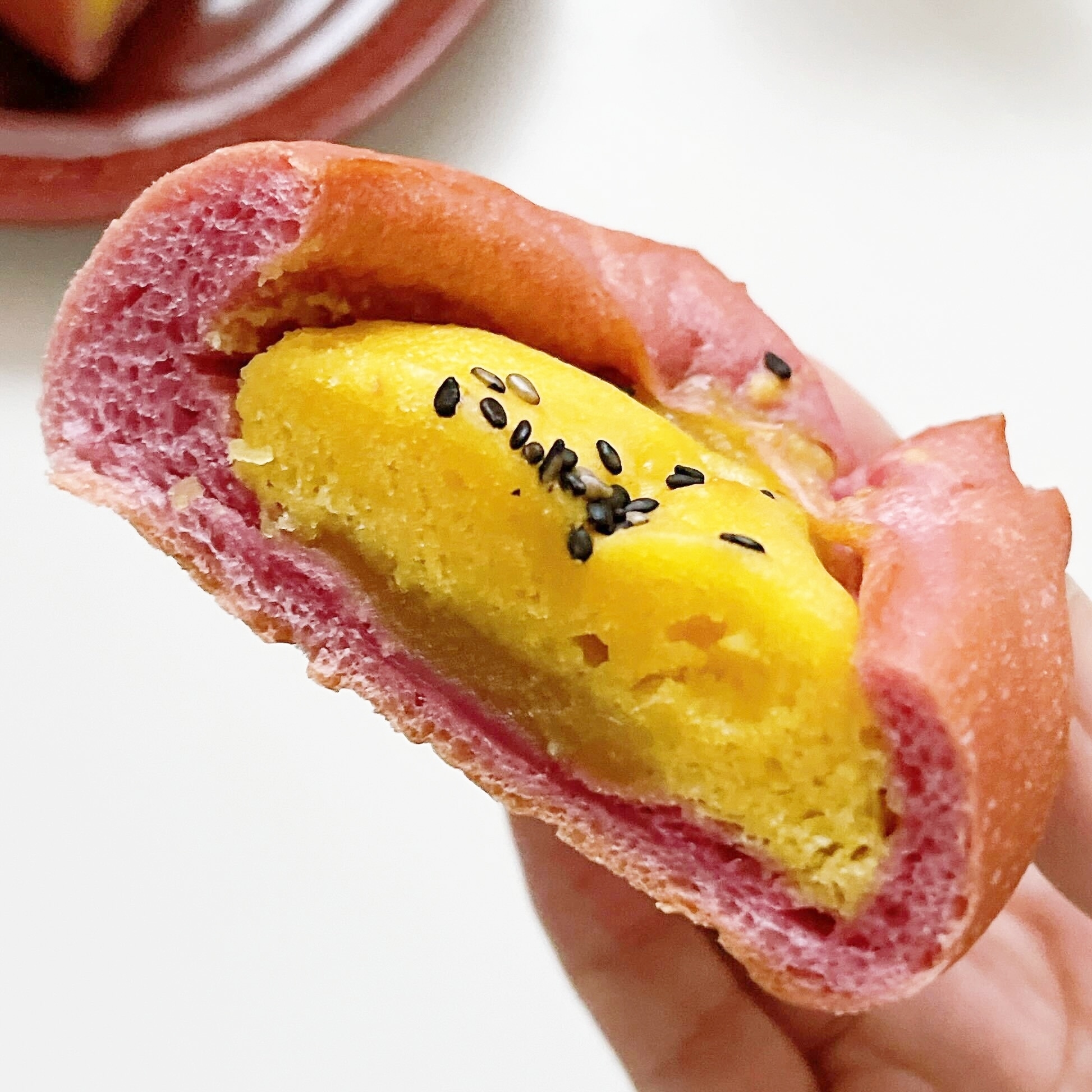 FamilyMart(ファミリーマート)のオススメの新商品「おいものパン」