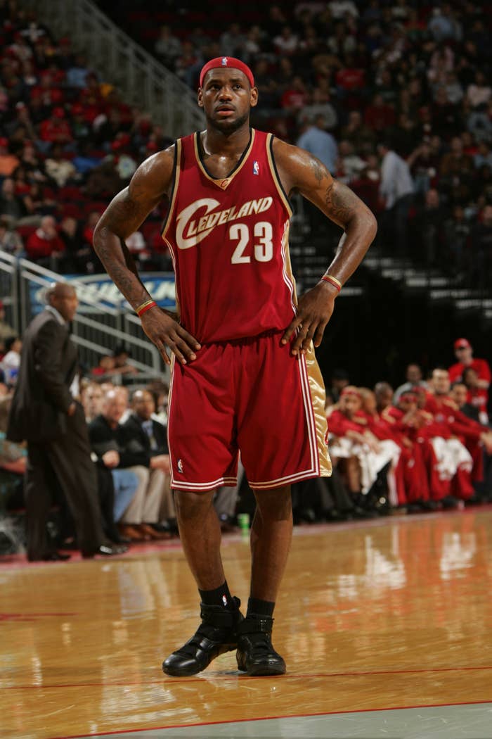 LeBron James #23 of the Cleveland Cavaliers stands on the court during the NBA game against the Houston Rockets at the Toyota Center on December 2, 2006 in Houston, Texas.