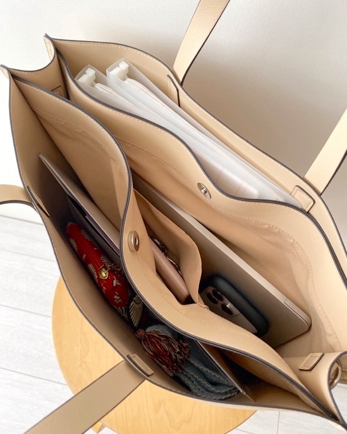 GU(ジーユー)のおすすめアイテム「ライトトートバッグ+E」