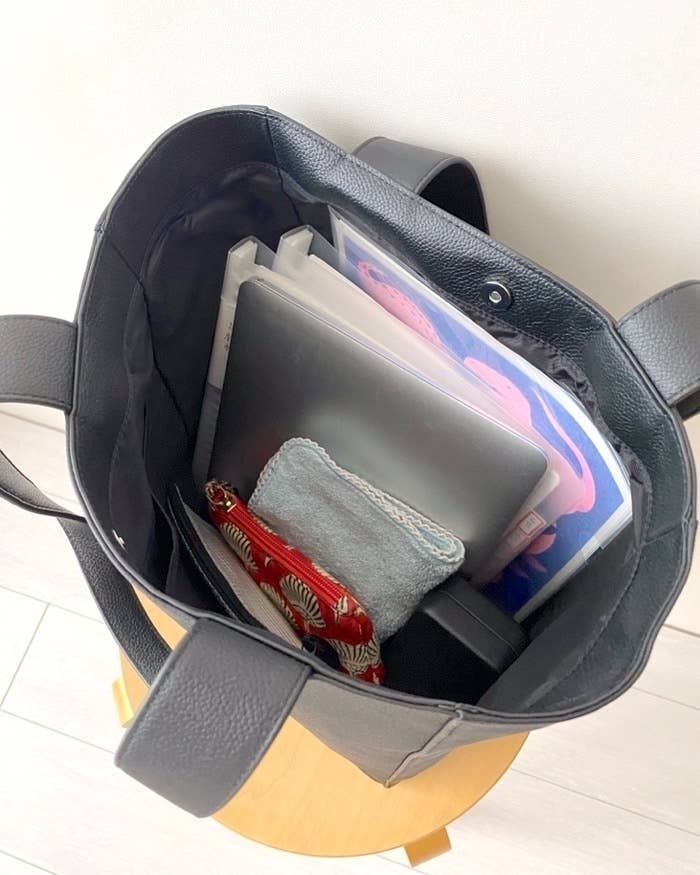 GU(ジーユー)のおすすめアイテム「リアルレザートートバッグ+E」