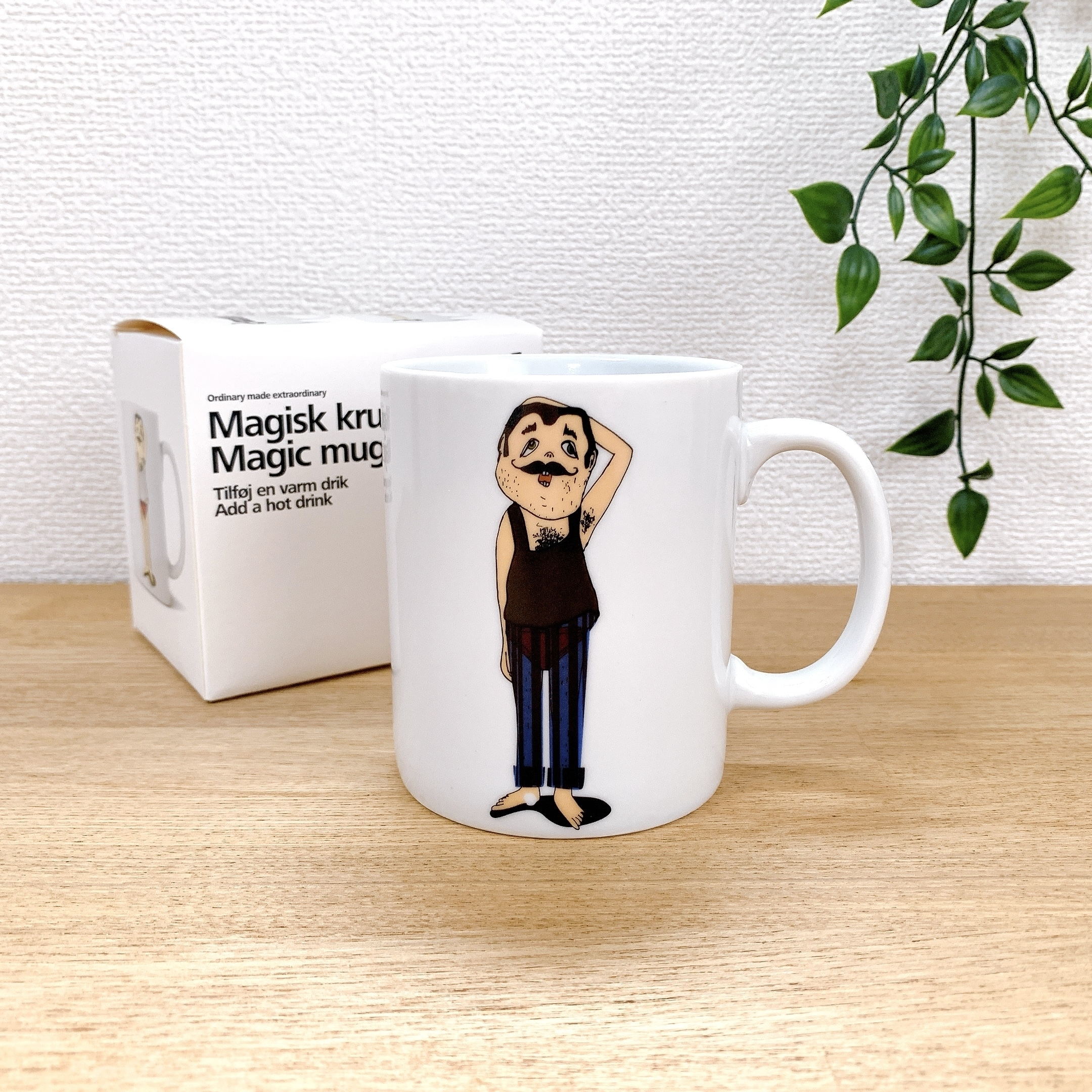 フライングタイガーのオススメのマグカップ「色が変わるマグ」