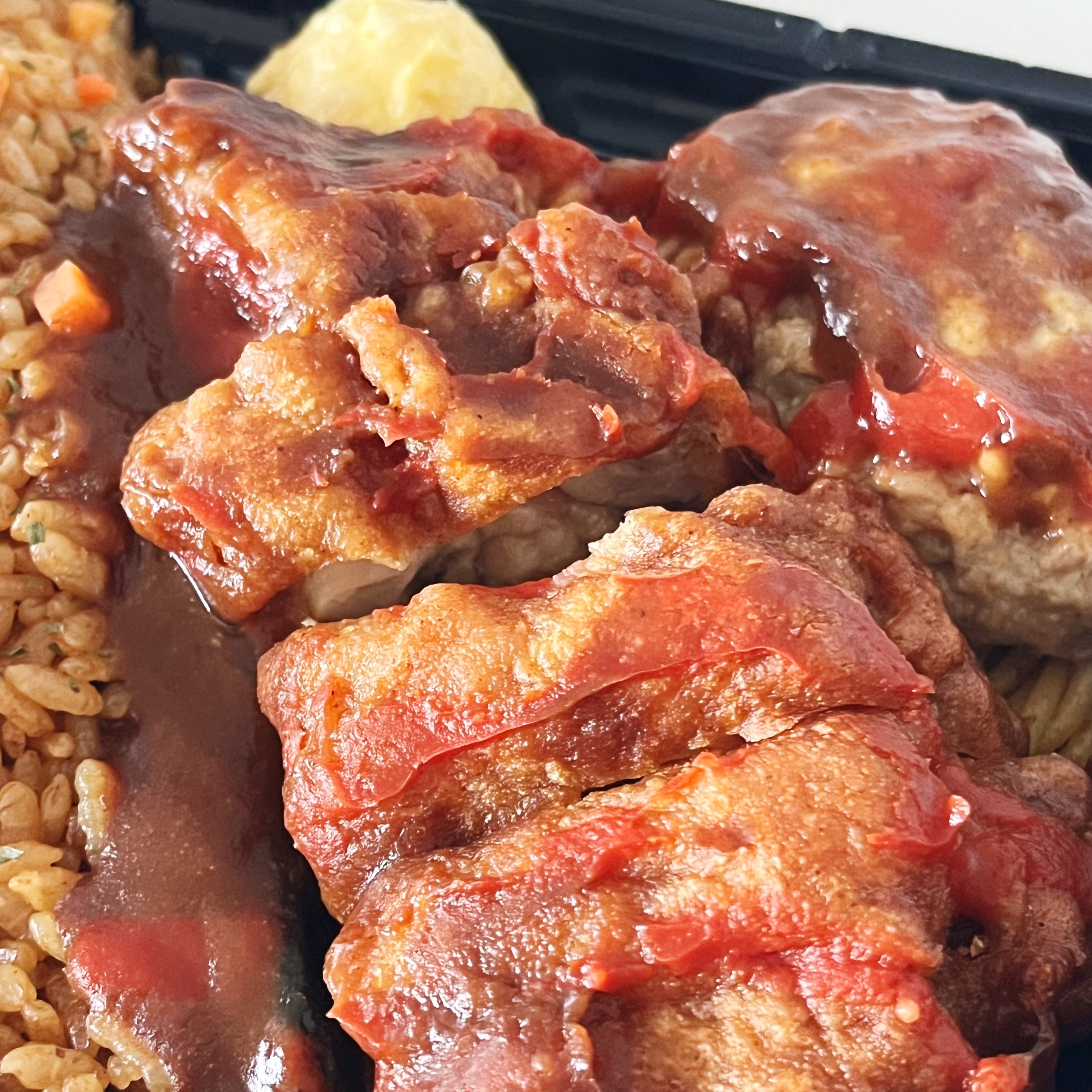 ミニストップのおすすめのお弁当「盛旨っ!大好きカレー弁当」