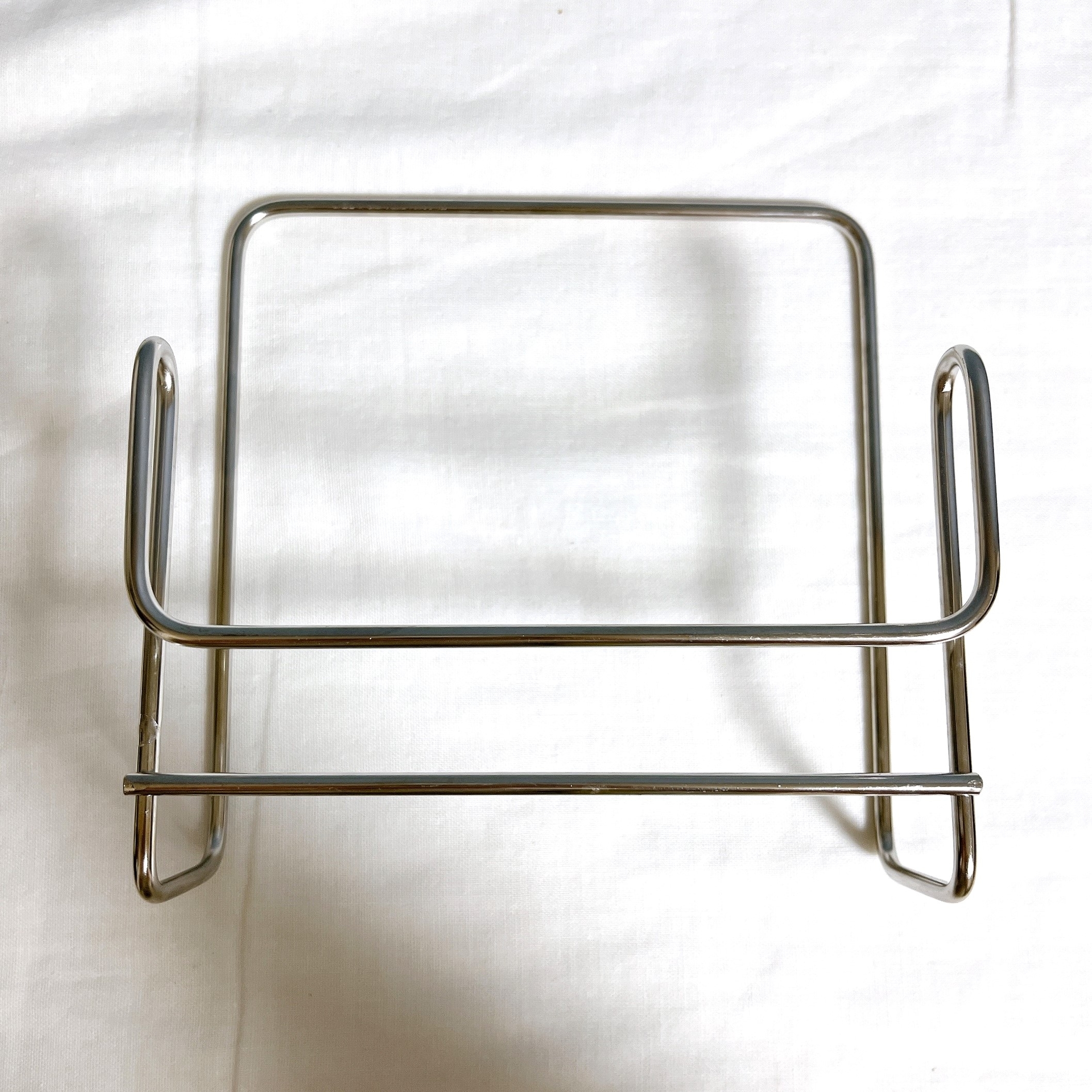 ニトリのオススメのグッズ「【SUSシリーズ】まな板スタンド」