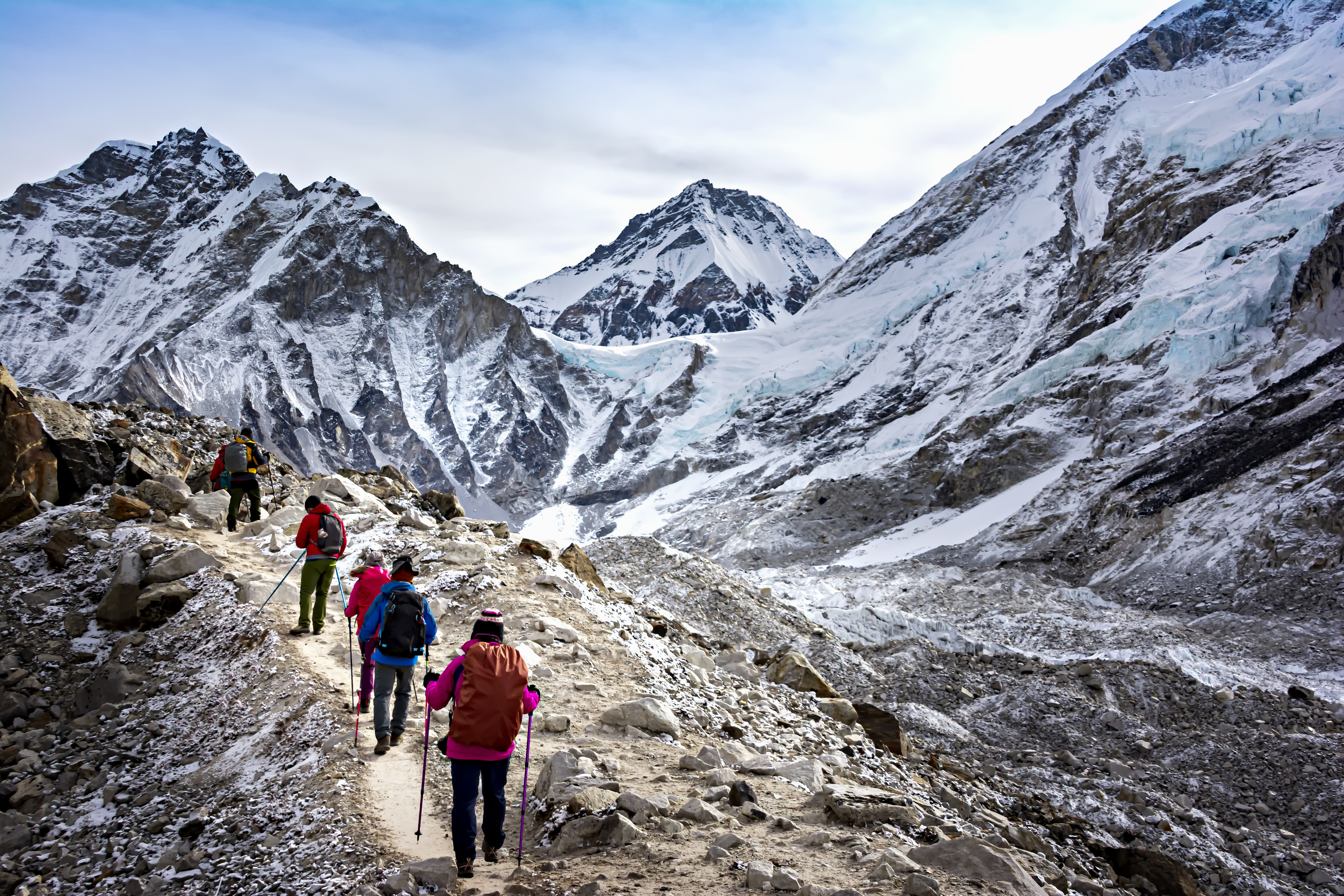 people climbing mount Everest