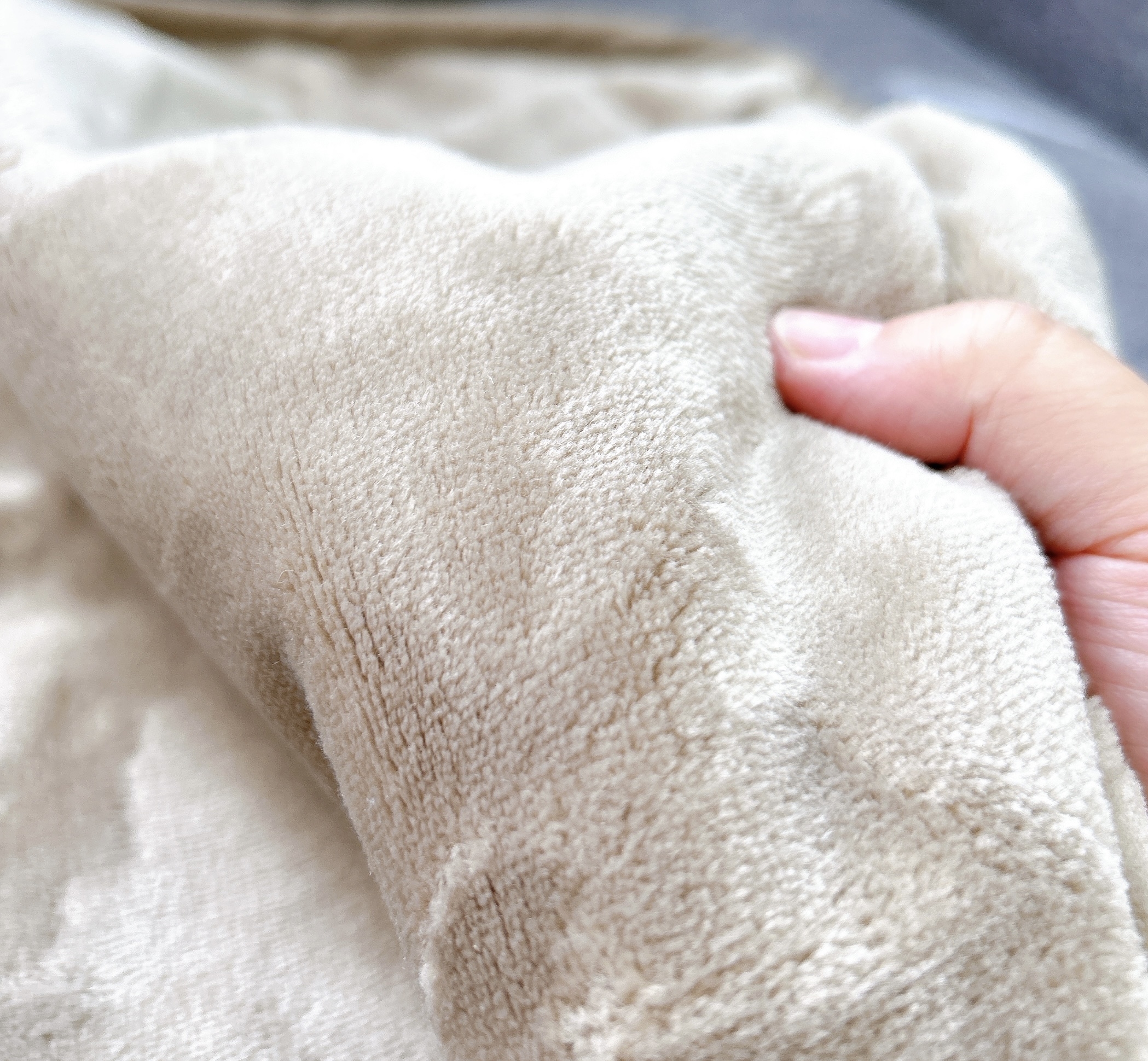 無印良品のおすすめ寒さ対策グッズ「ソファで使えるホットシート」