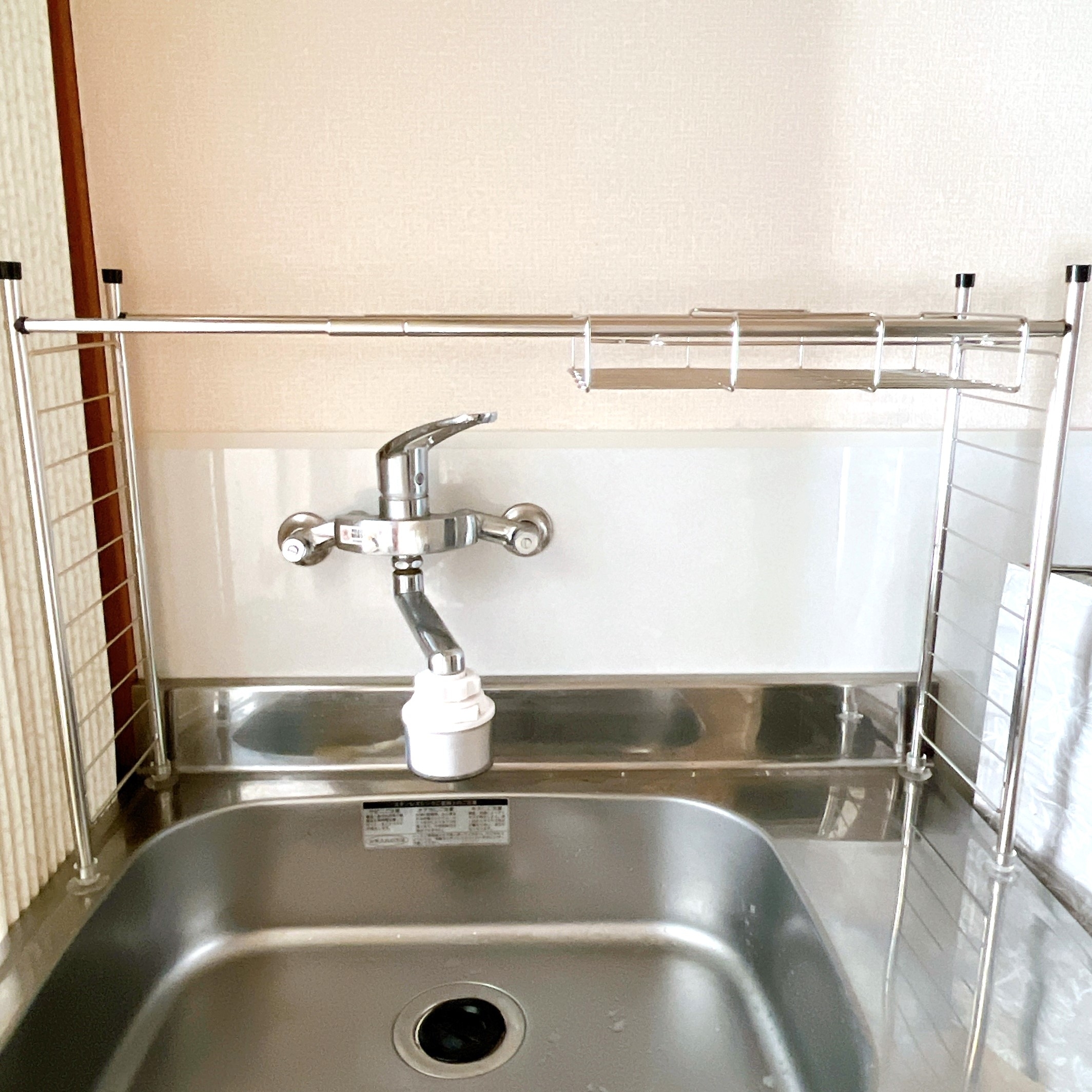 ニトリのオススメのグッズ「【SUSシリーズ】洗剤スポンジラック」