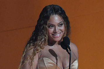 Beyoncé accepts an award