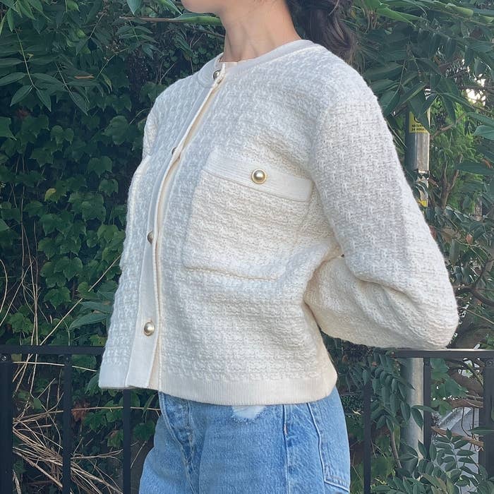 GU(ジーユー)のおすすめカーディガン「ダブルポケットニットジャケット(長袖)」