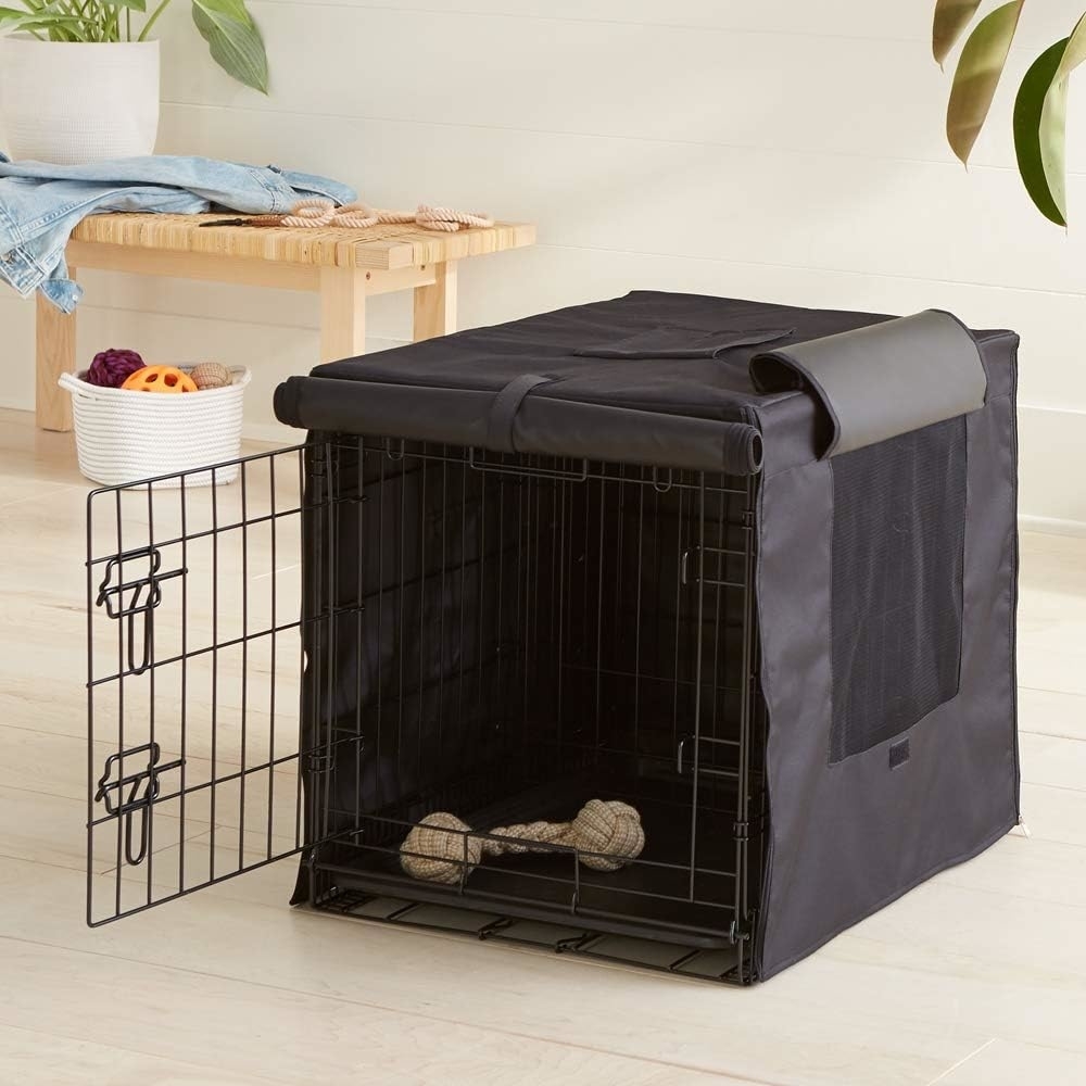 crate with cover