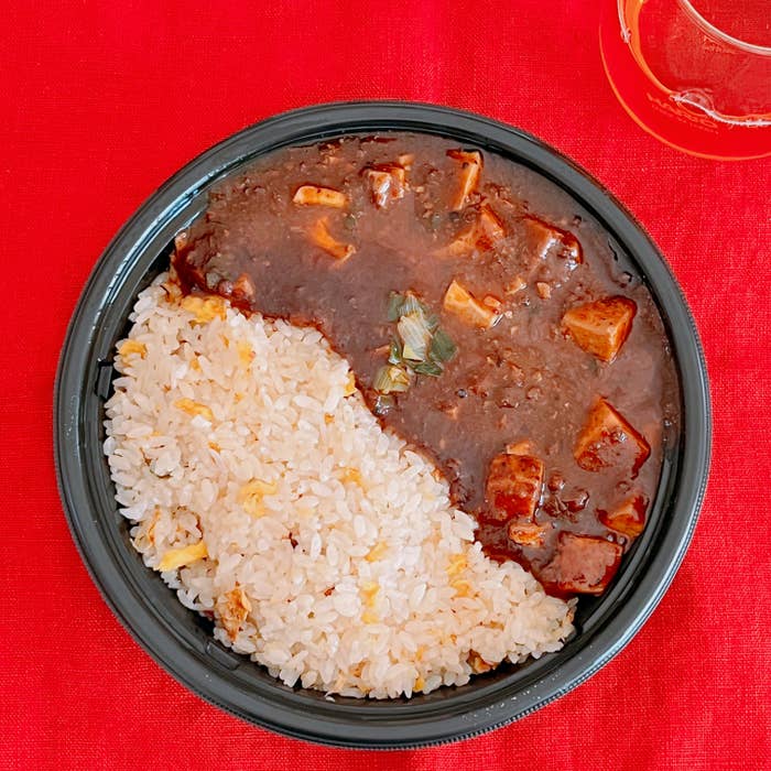 セブンイレブンのおすすめ「赤坂四川飯店監修 麻婆チャーハン」