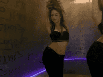 Beyoncé and Shakira dancing