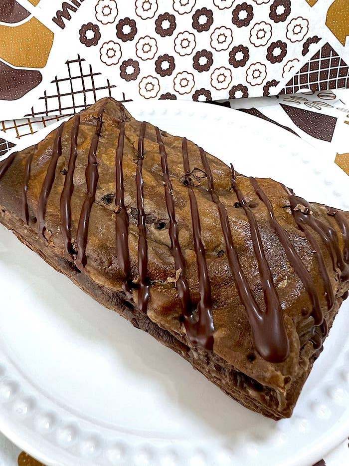 ミスタードーナツのオススメのスイーツ「濃厚チョコレートパイ」
