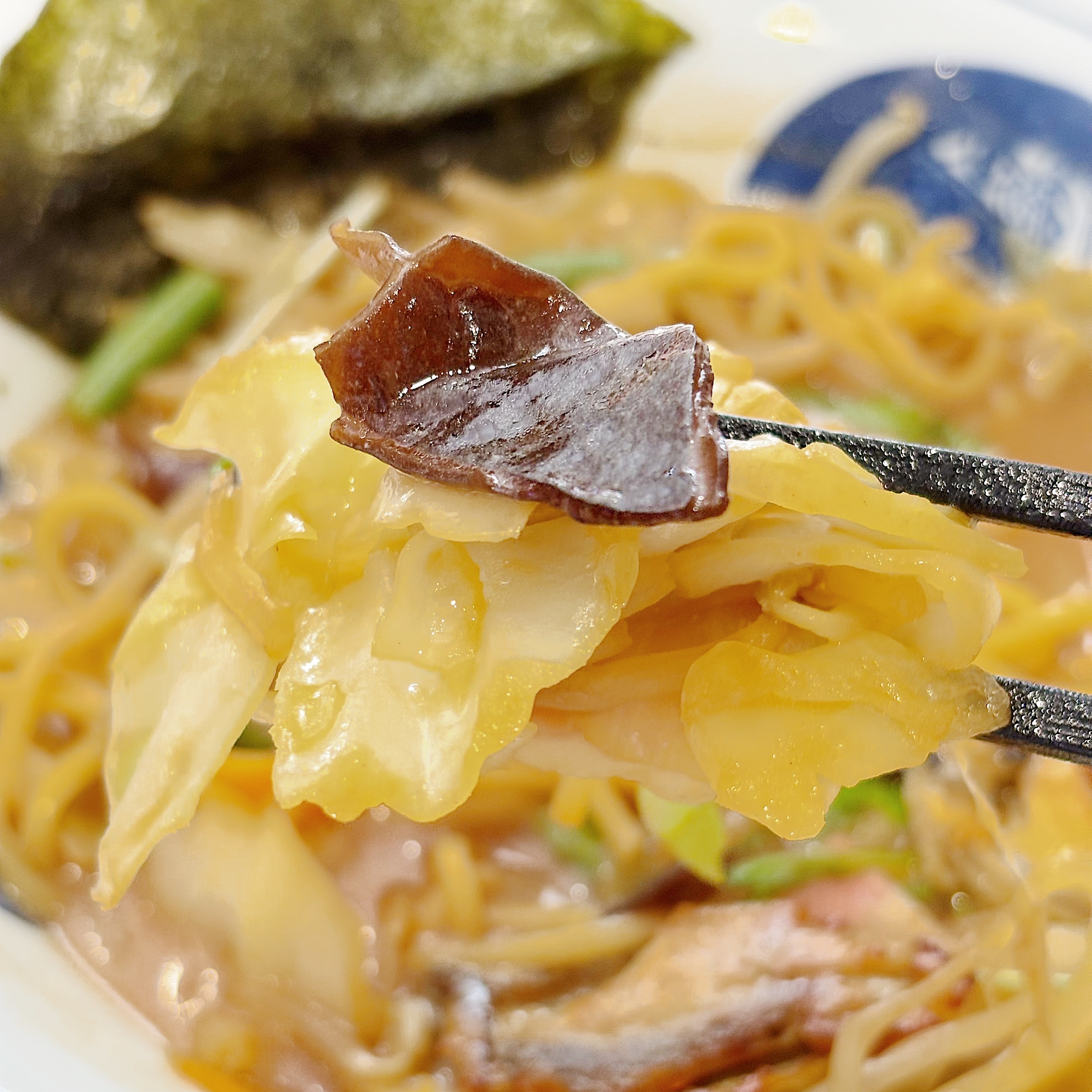 リンガーハットのおすすめのメニュー「かきちゃんぽん(かき2個入り)」