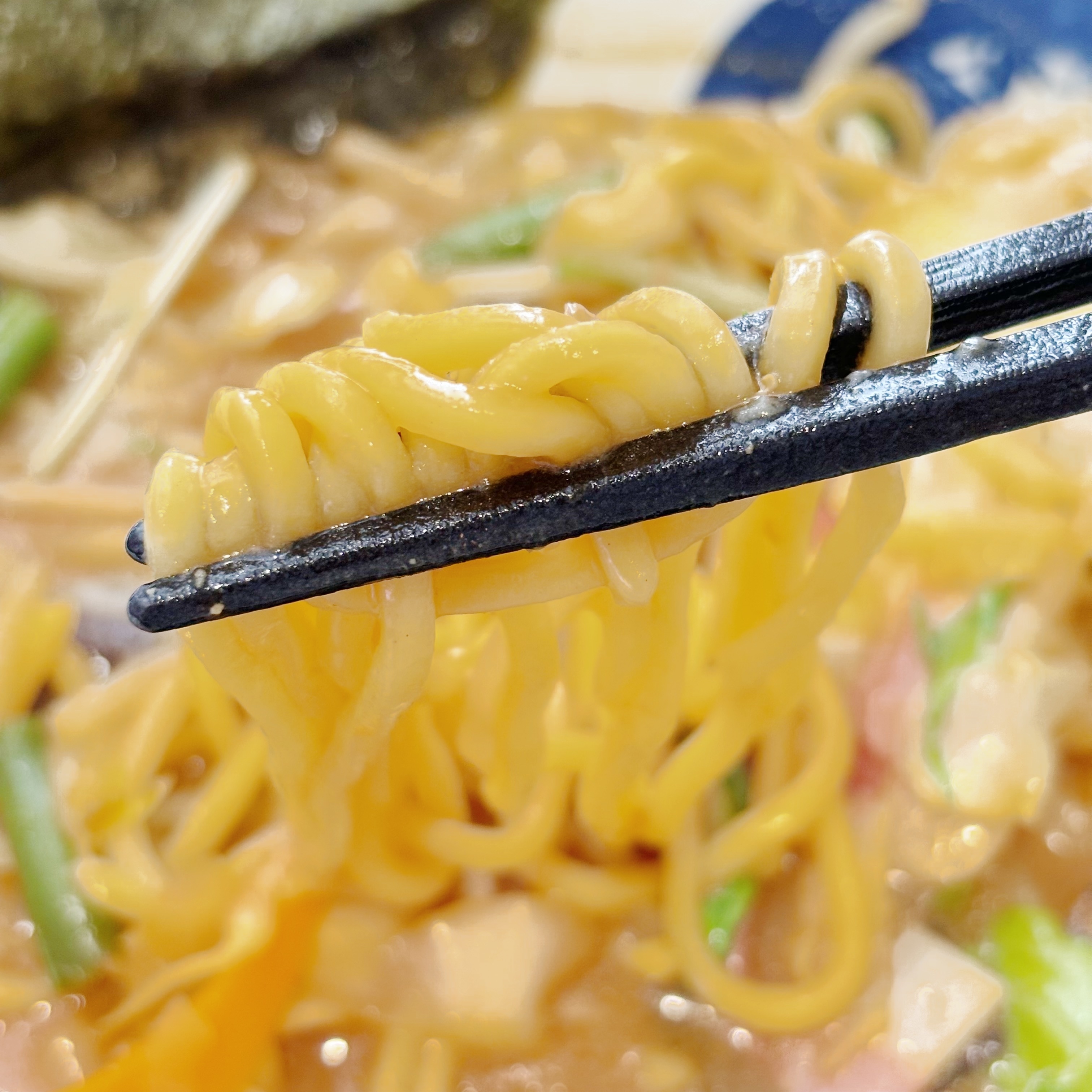 リンガーハットのおすすめのメニュー「かきちゃんぽん(かき2個入り)」