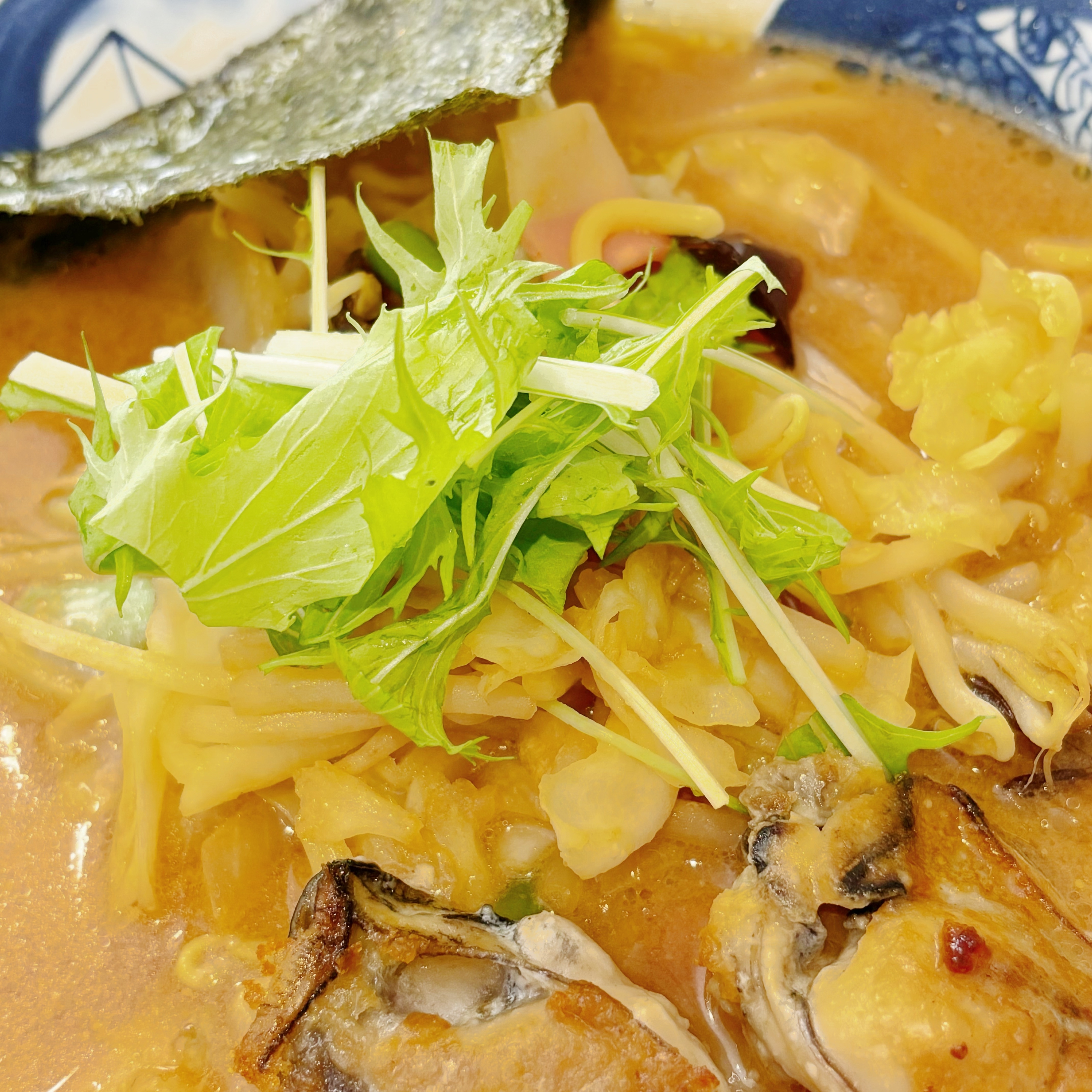 リンガーハットのおすすめのメニュー「かきちゃんぽん(かき2個入り)」