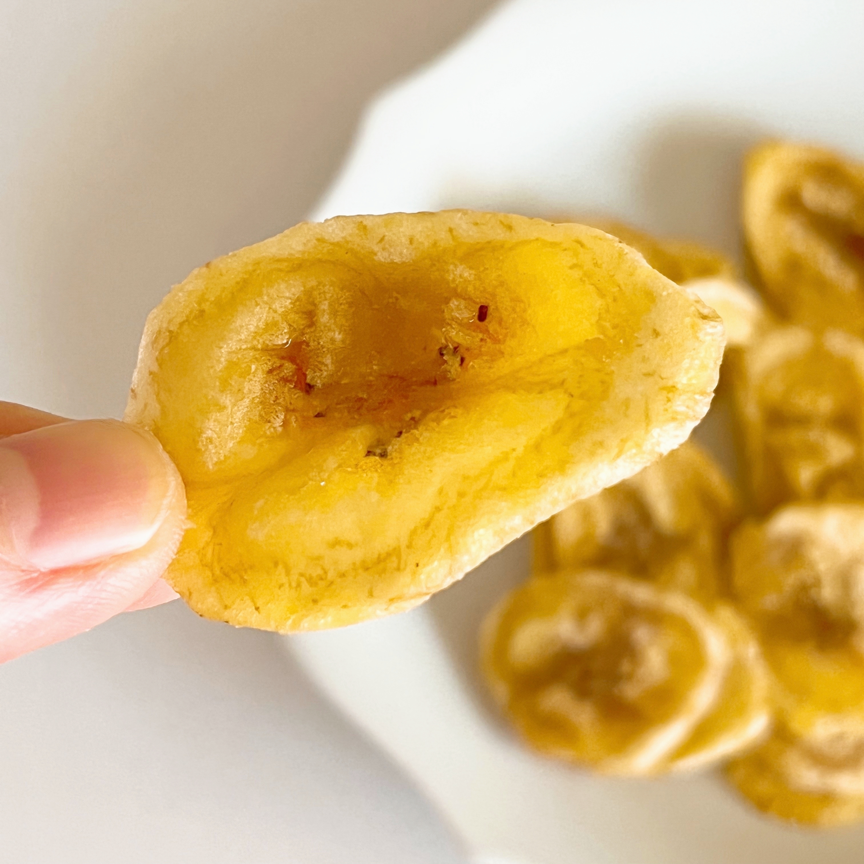 KALDI（カルディ）のおすすめ「タマリンドハウス バナナチップスサンド パッションフルーツ」