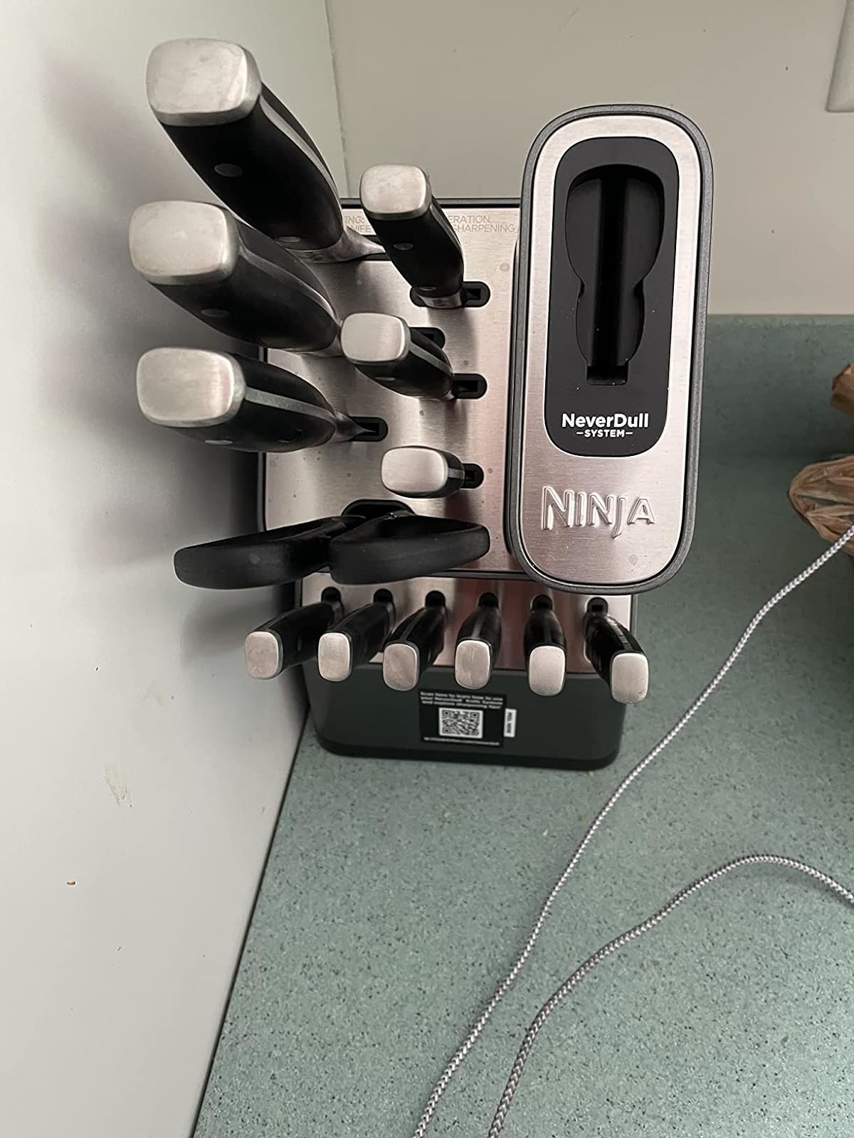Are the Ninja Never Dull Knives worth it? Well, after 4 months of ownership  I can tell you the Ninja Foodi NeverDull Knife Set is the BEST knife set  I've