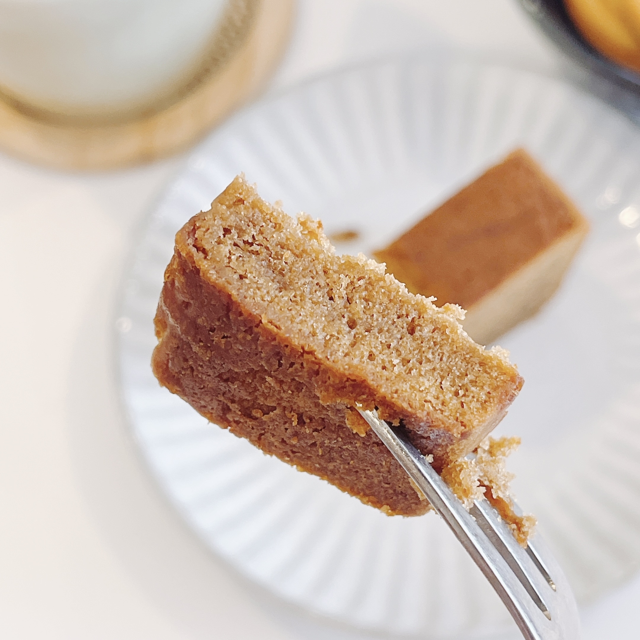 カルディのオススメのスイーツ「クーベルチュールチョコレートコーヒーケーキ」