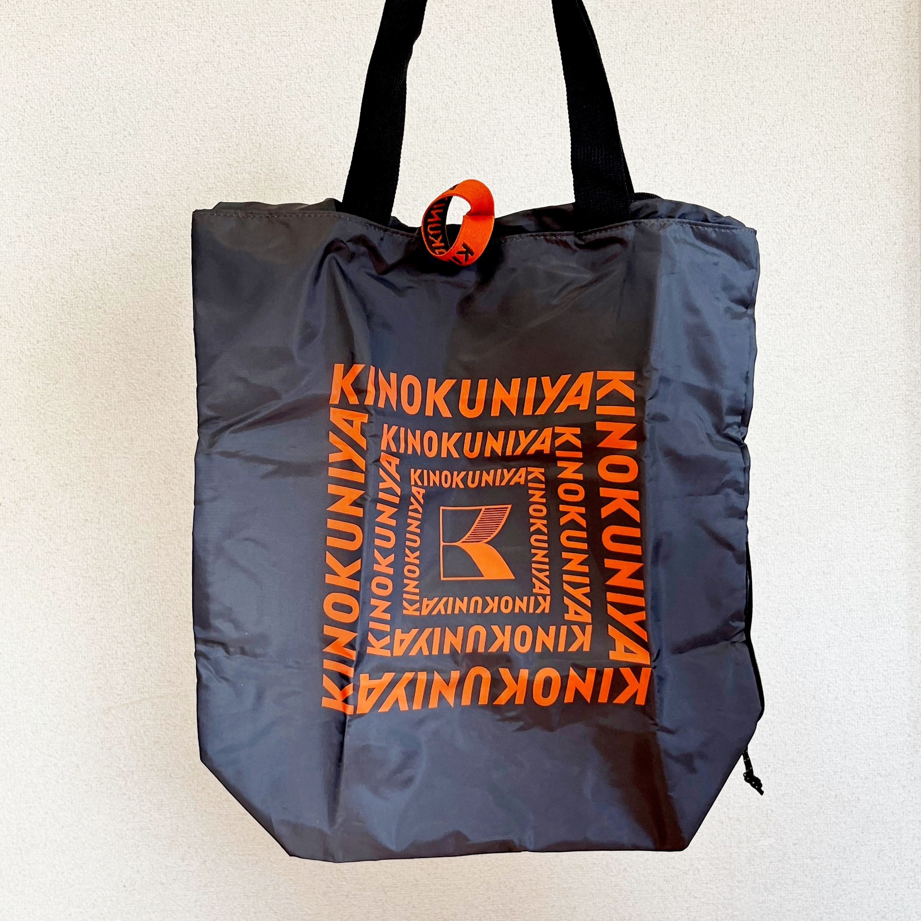 MonoMax11月の特別付録、紀ノ国屋コラボ「保温冷機能付きトートバッグ」の写真