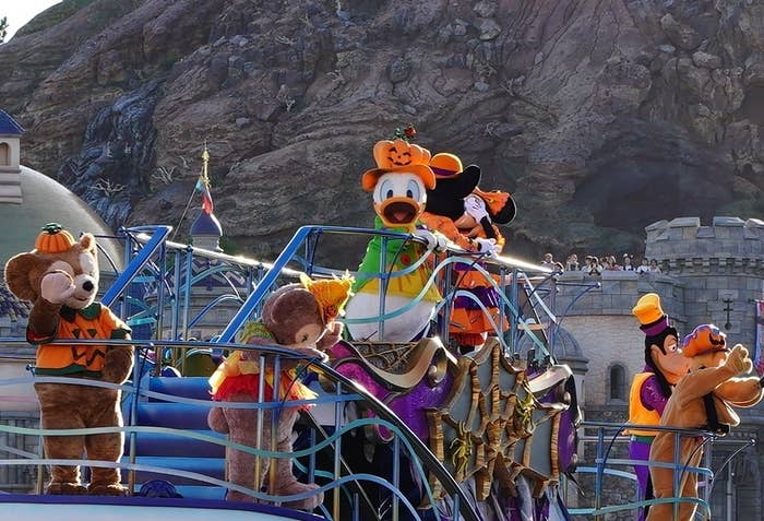 ディズニーシーの限定ショー「ディズニー・ハロウィーン・グリーティング」