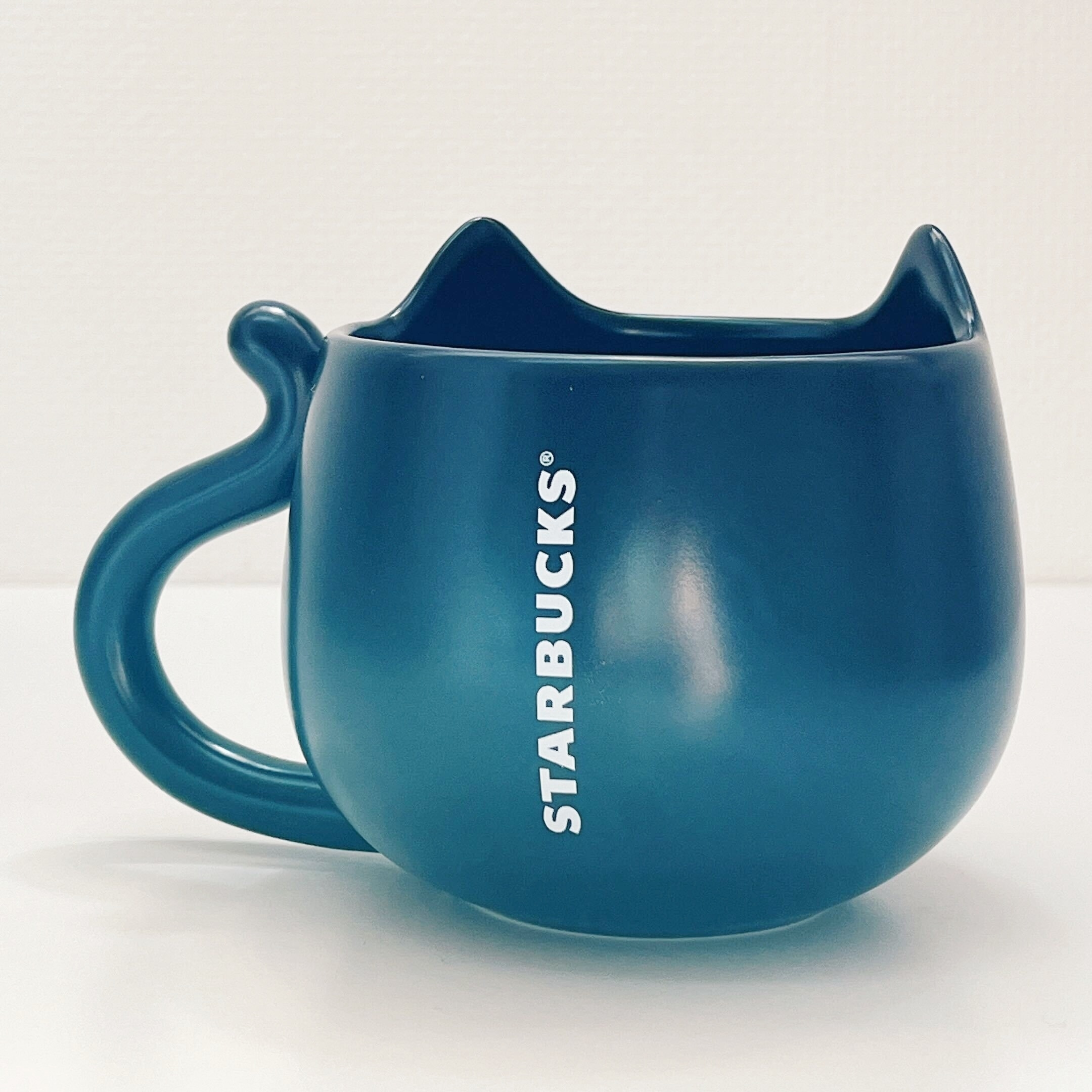 Starbucks Coffee(スターバックスコーヒー)のオススメのマグカップ「ハロウィン2023マグキャットフェイス355ml」