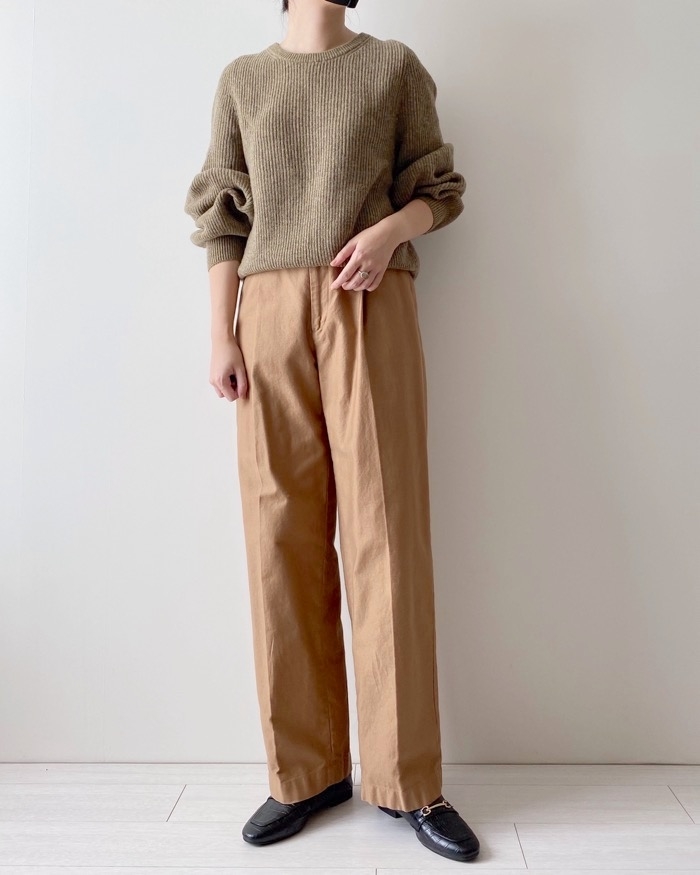 UNIQLO（ユニクロ）のおすすめトップス「プレミアムラムボリュームスリーブセーター（長袖）」