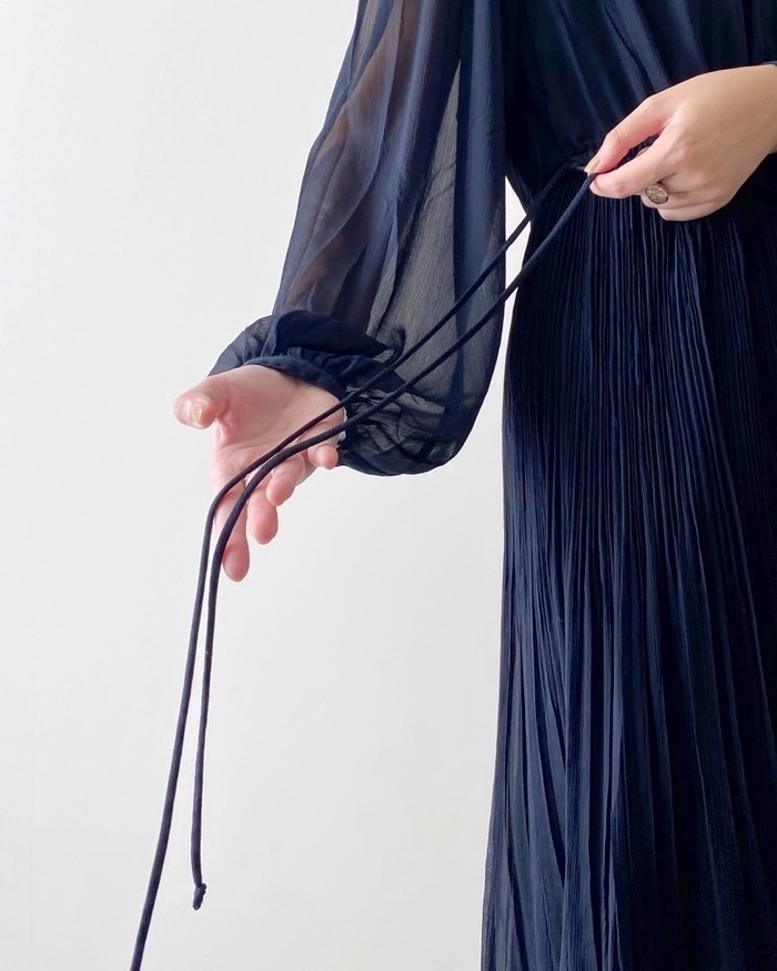 ユニクロのオススメのワンピース「シフォンプリーツワンピース」