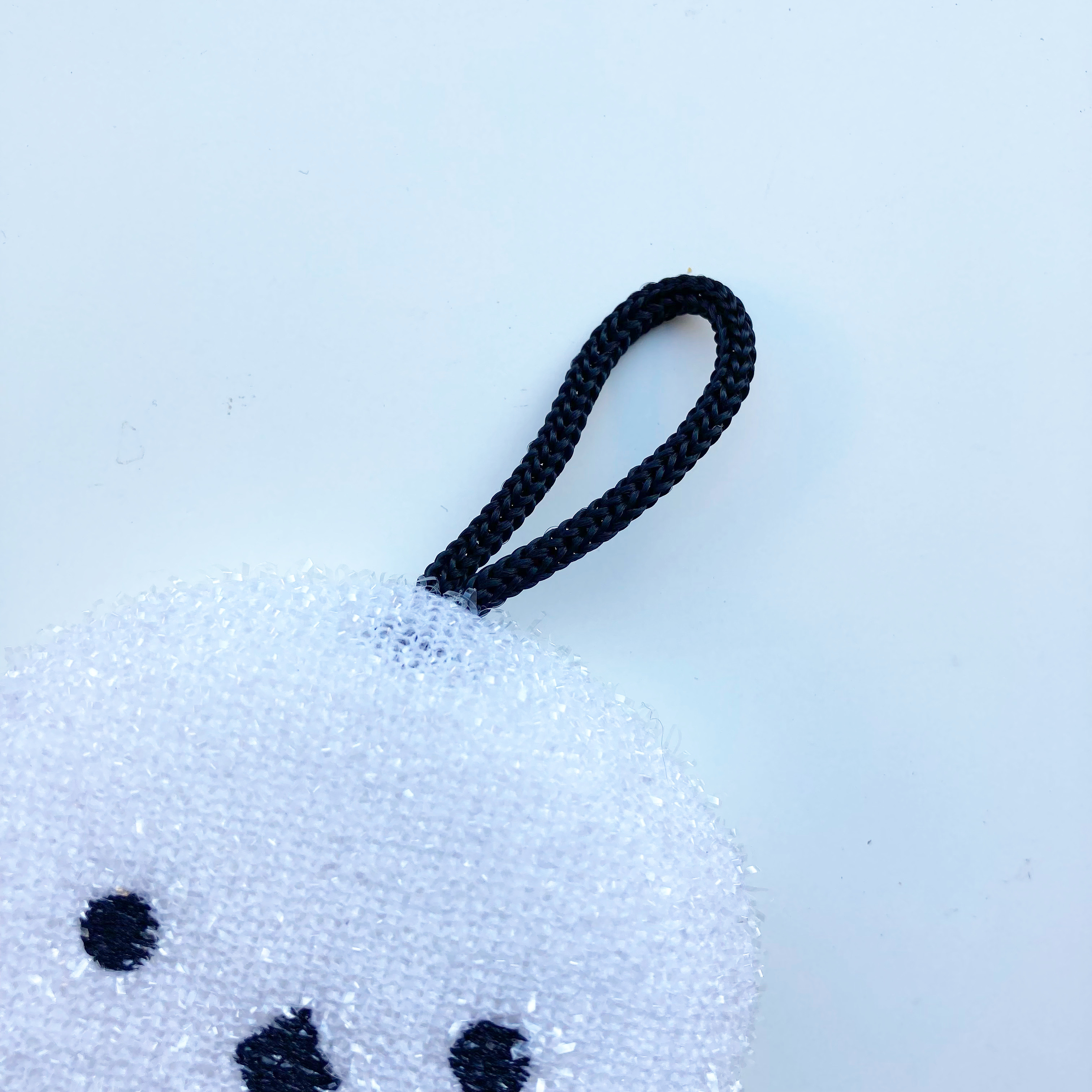 CanDo（キャンドゥ）のキッチンアイテム「キラキラキッチンスポンジシマエナガ」