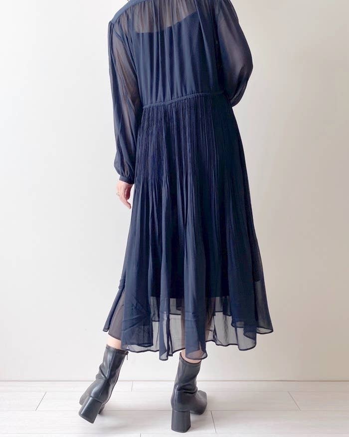 ユニクロのオススメのワンピース「シフォンプリーツワンピース」