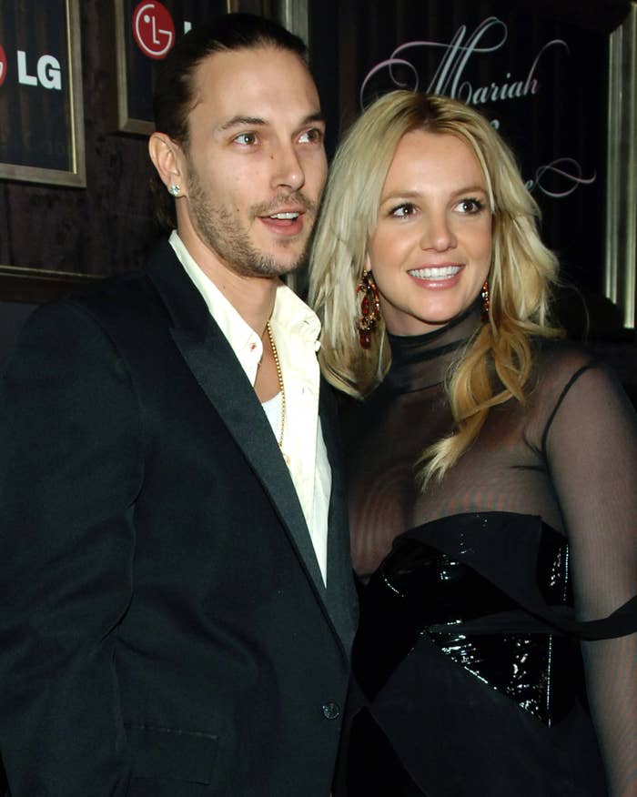 Britney and Kevin pose together on the red carpet