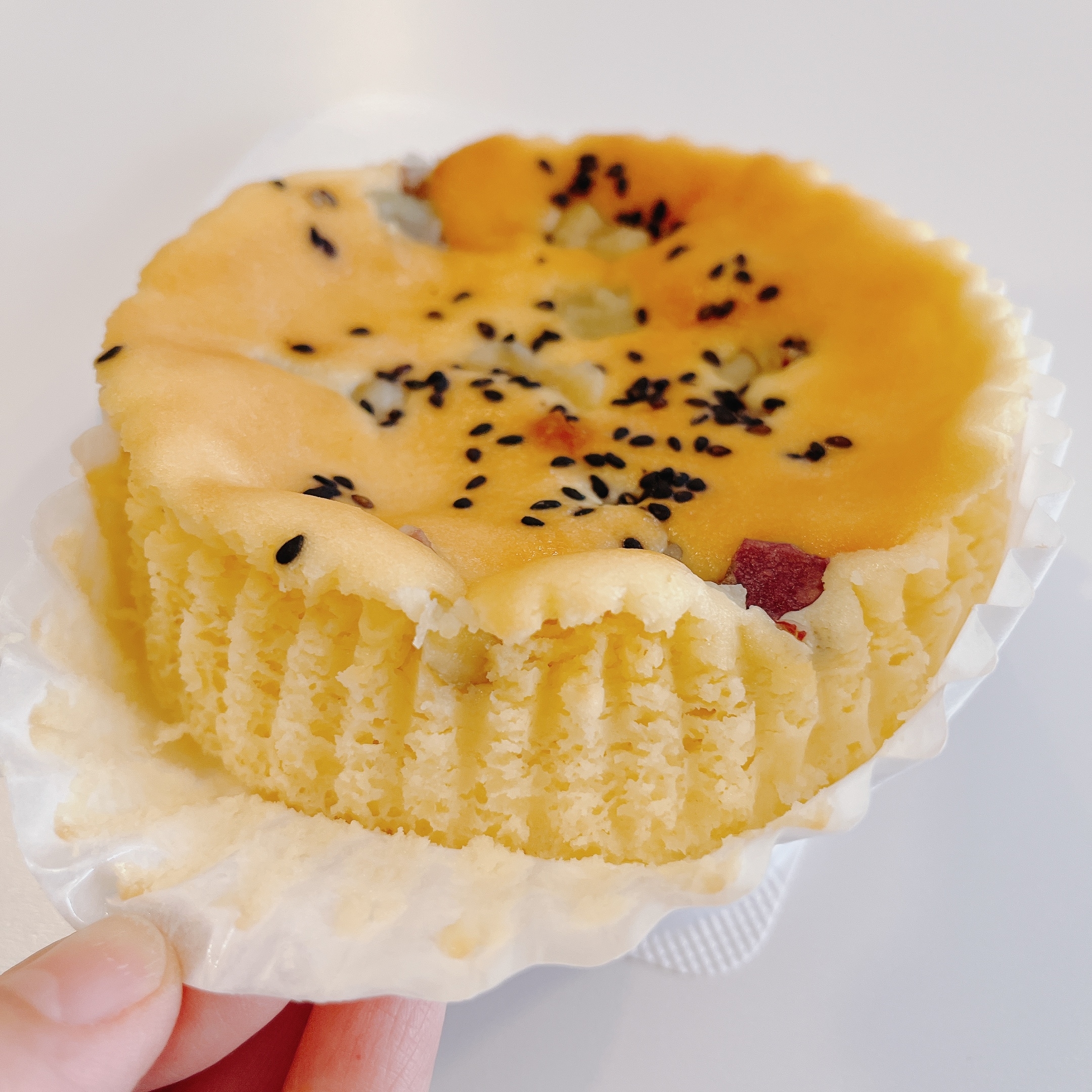 成城石井のオススメのスイーツ「紅はるかの芋チーズケーキ」