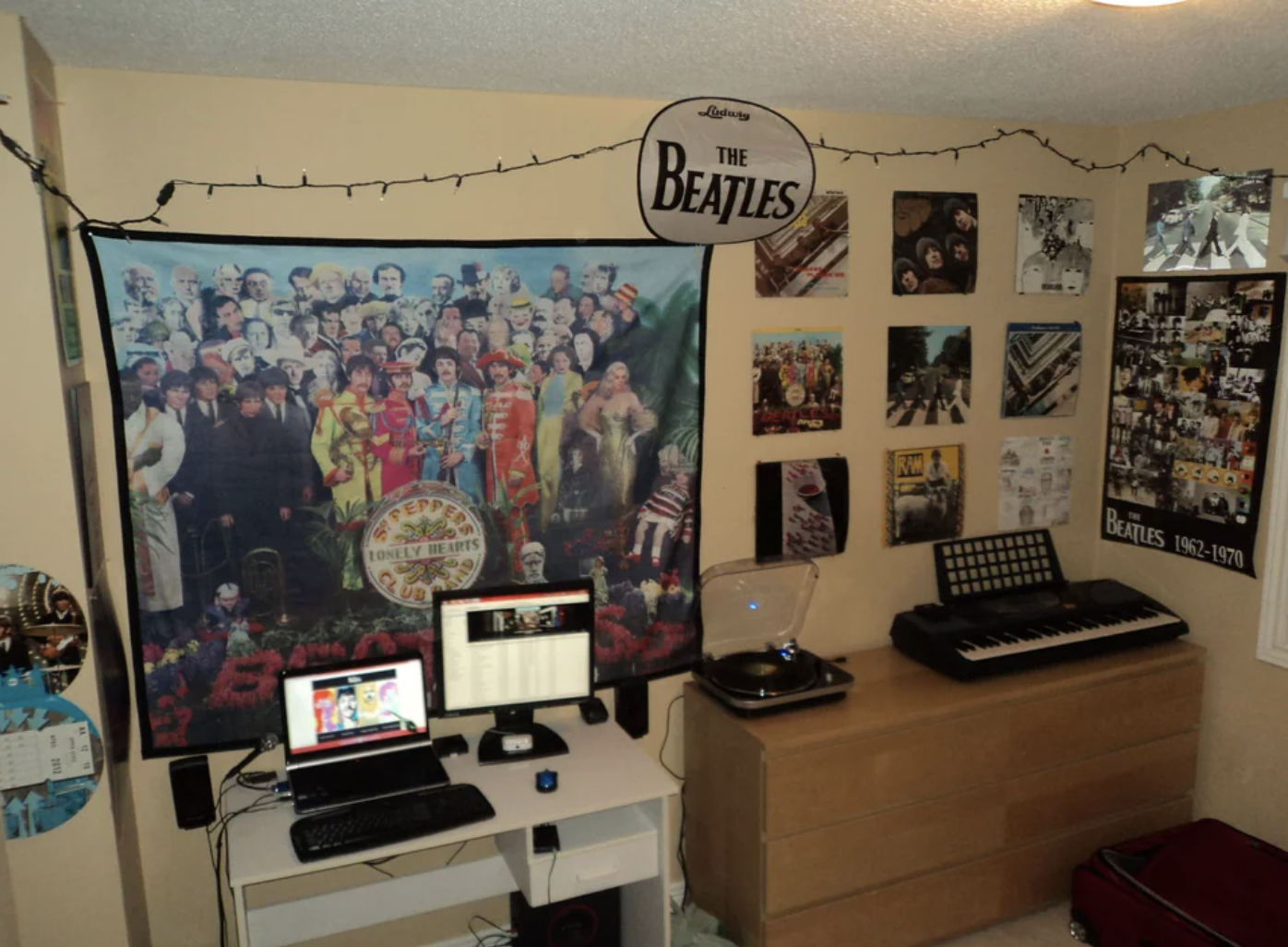 This room is inspired by the band, The Beatles and has a lot of Beatles memorabilia