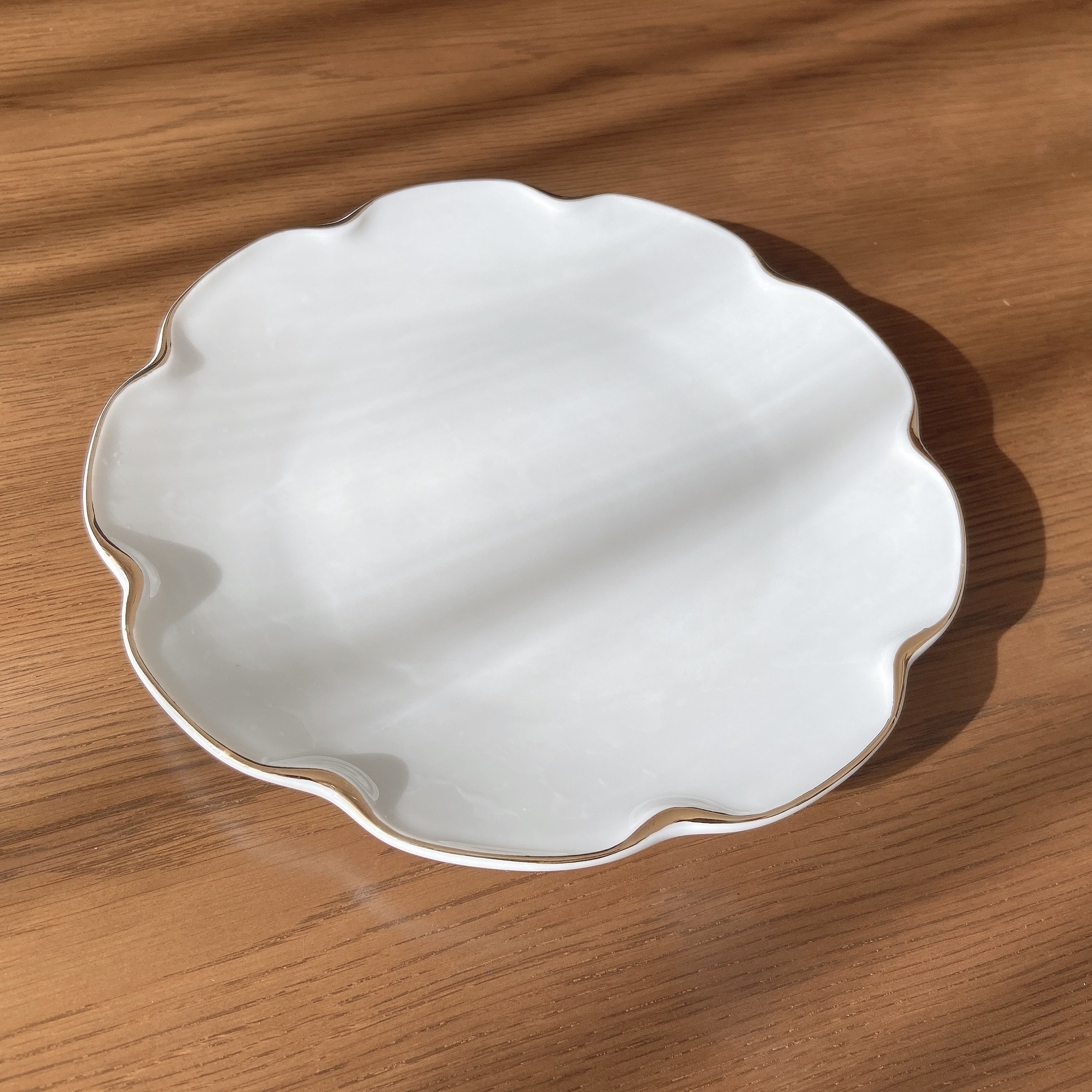 Francfranc（フランフラン）のおすすめ「ヌーベ プレート S ゴールド」