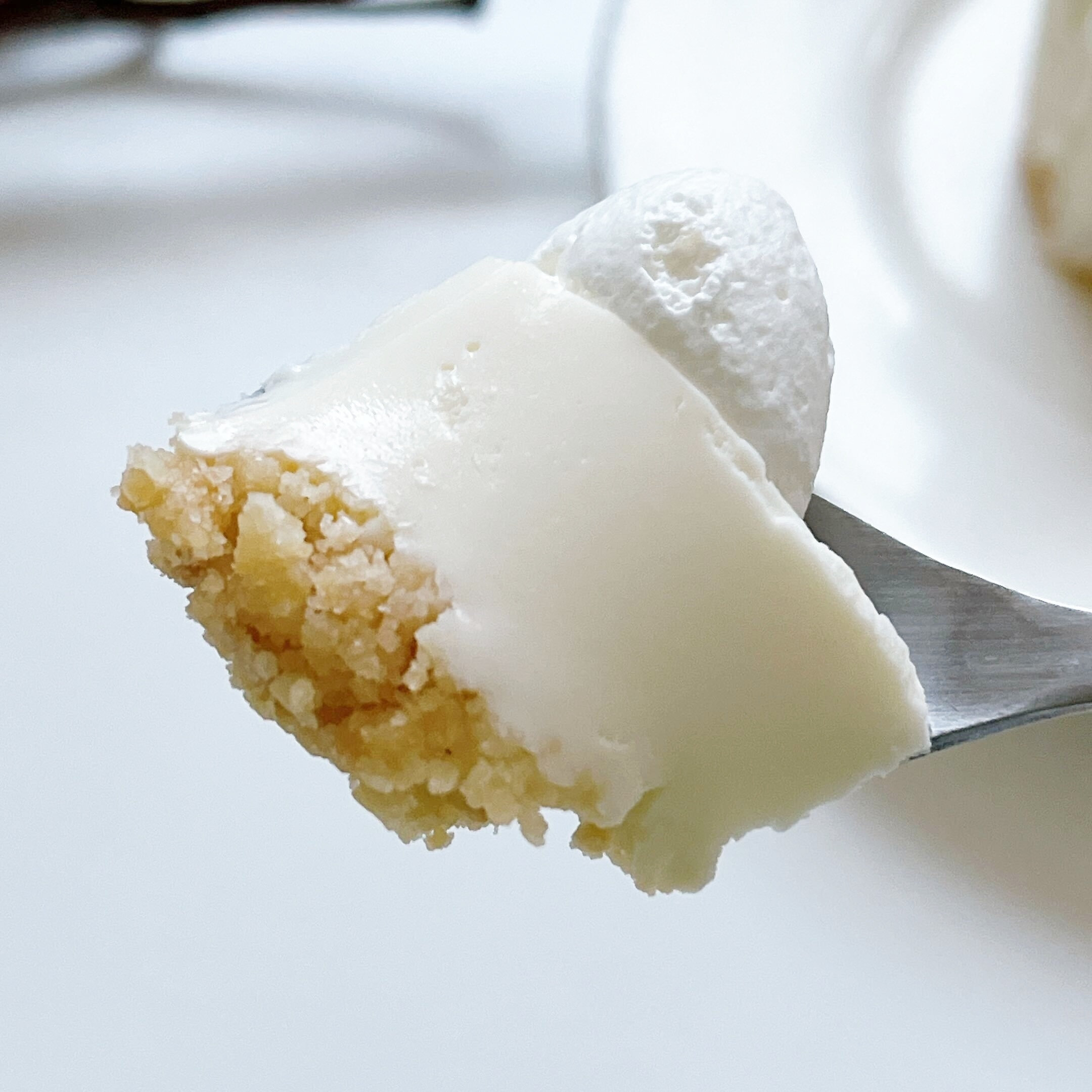 FamilyMart（ファミリーマート）のオススメのスイーツ「生チーズケーキ」