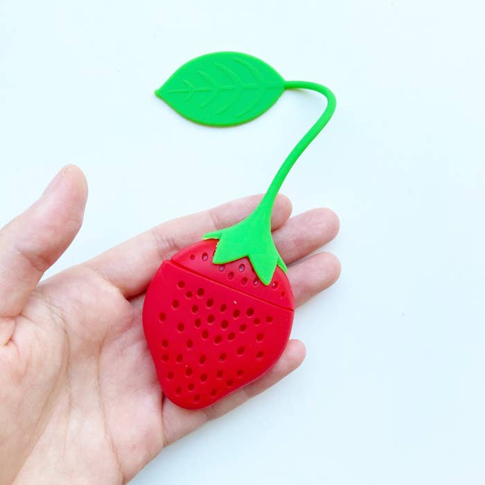 CanDo(キャンドゥ)の便利グッズ「いちご型ティーフィルター」