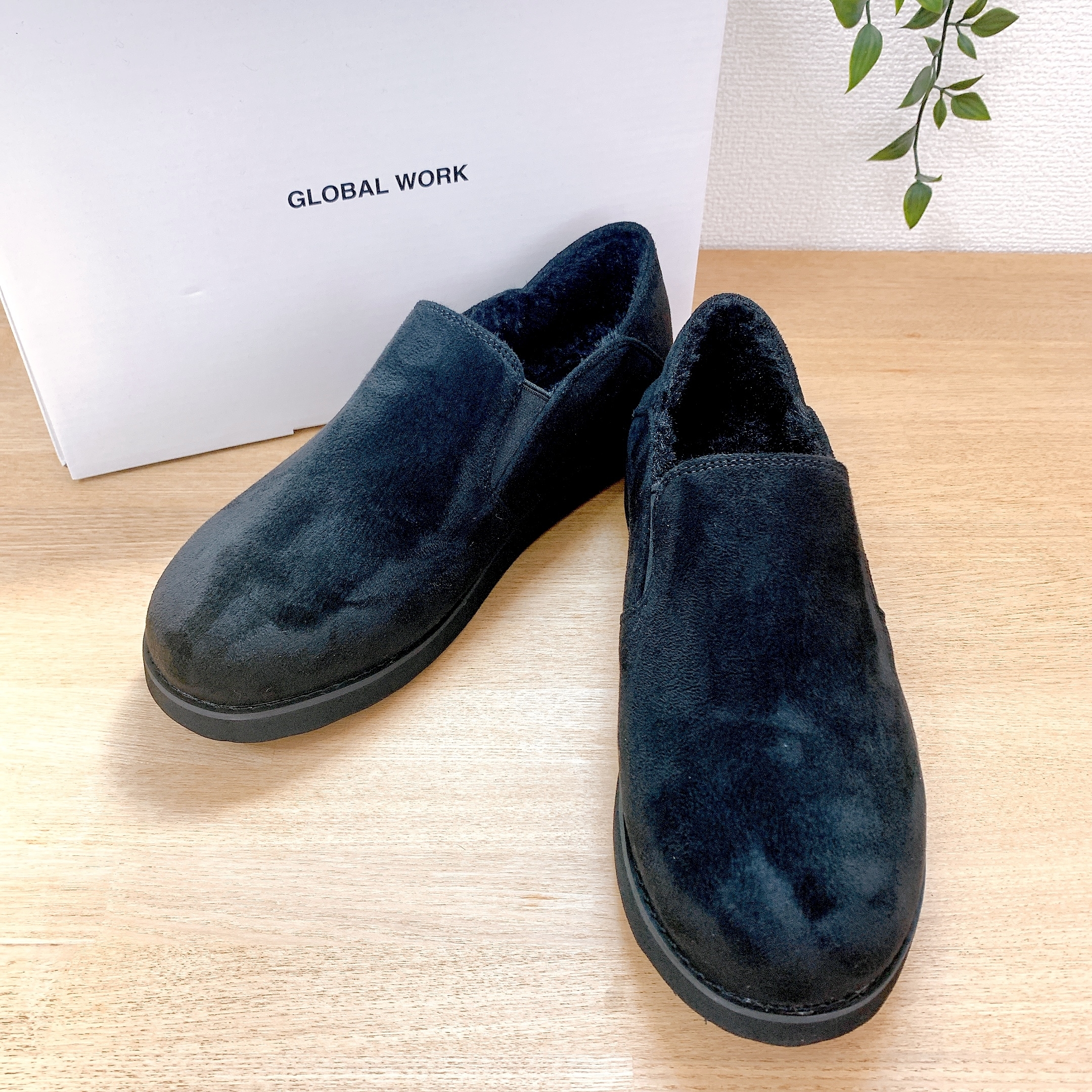 GLOBAL WORK(グローバルワーク)のおすすめのシューズ「フワモコ撥水軽量スリッポン/975780」